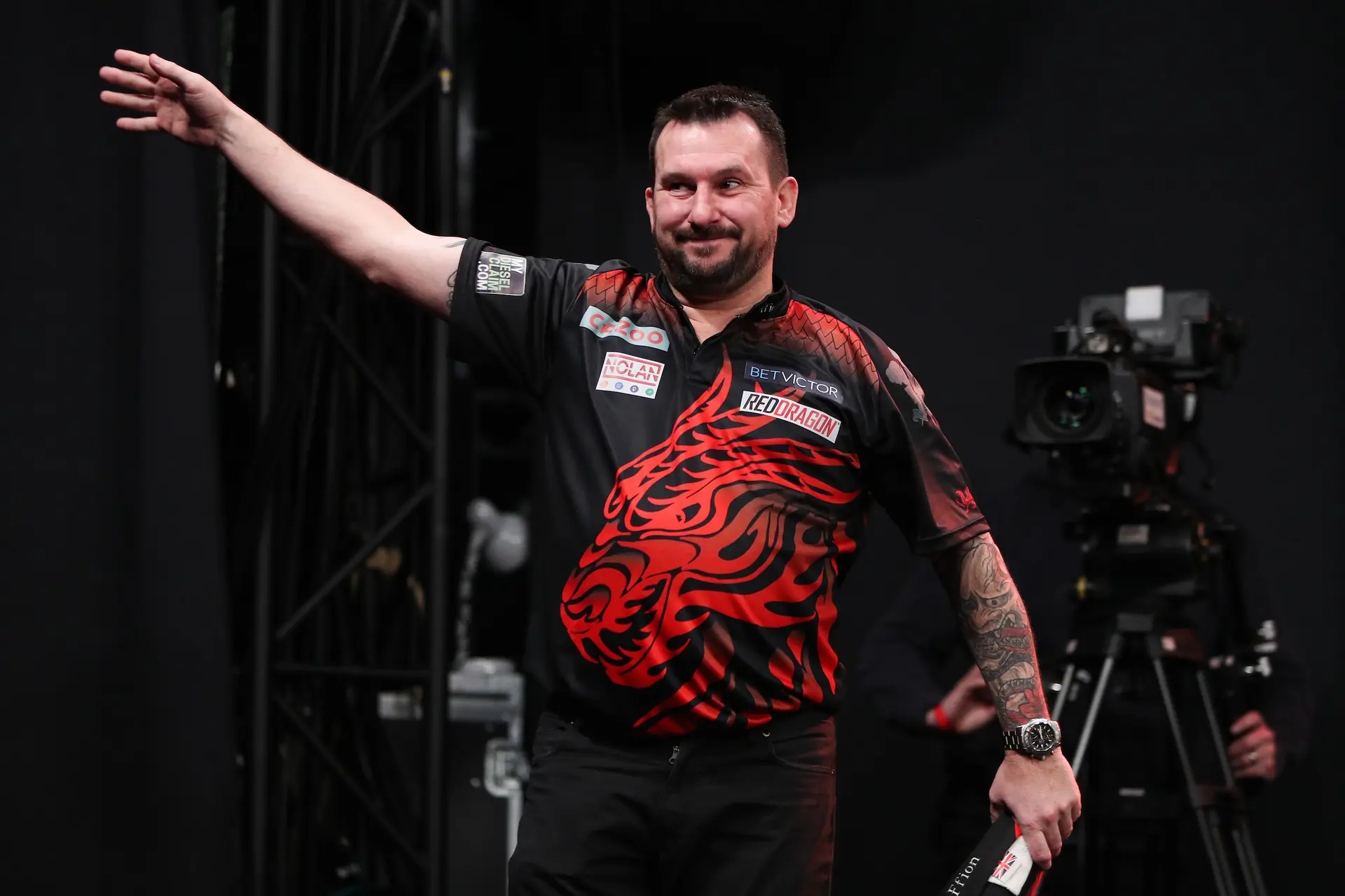 9-Darter für Clayton bei der Darts am Ring Gala