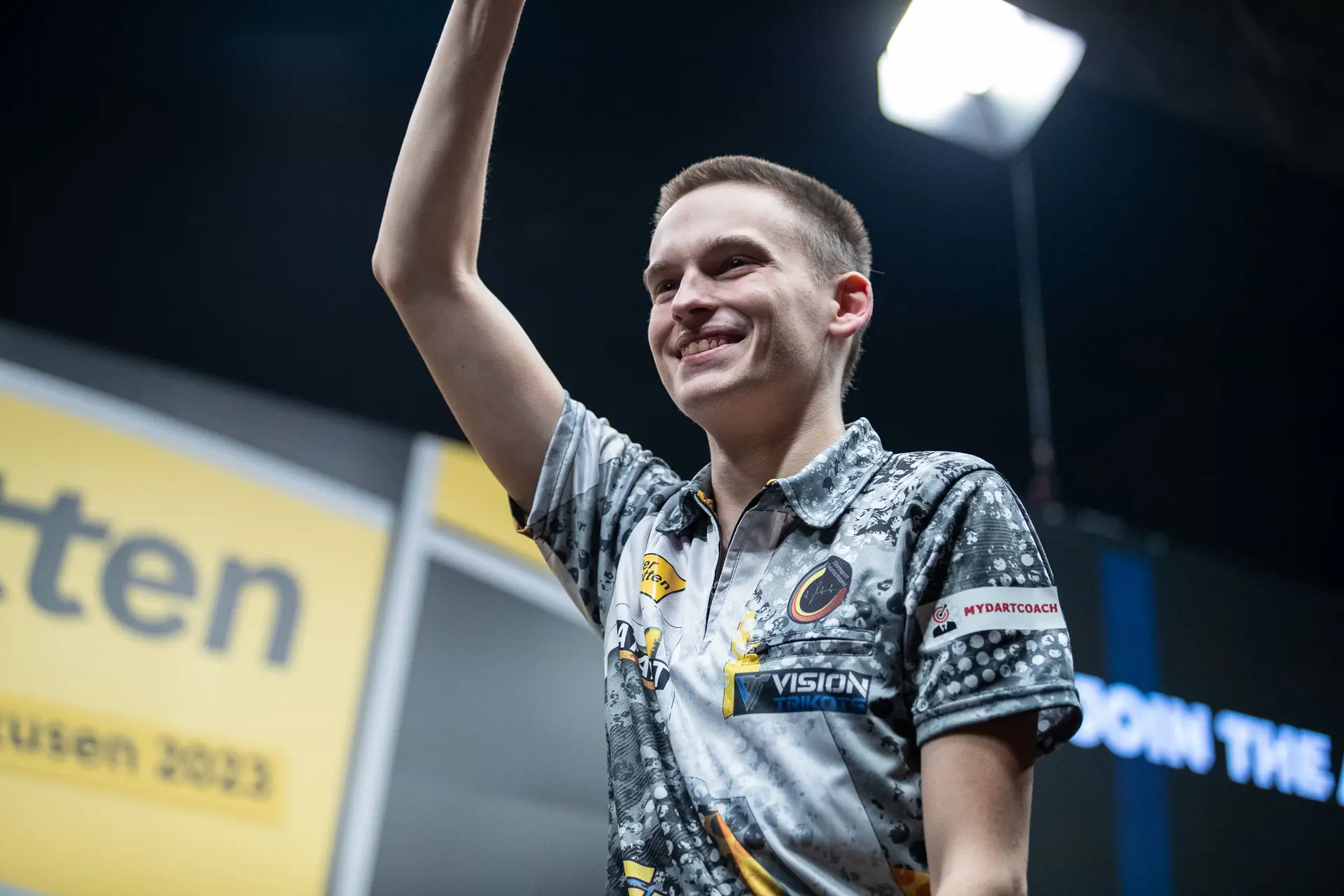 Pietreczko darf weiterhin auf Teilnahme am World Matchplay hoffen, Maendl-Lawrance unterliegt Sedlak bei European Darts Matchplay