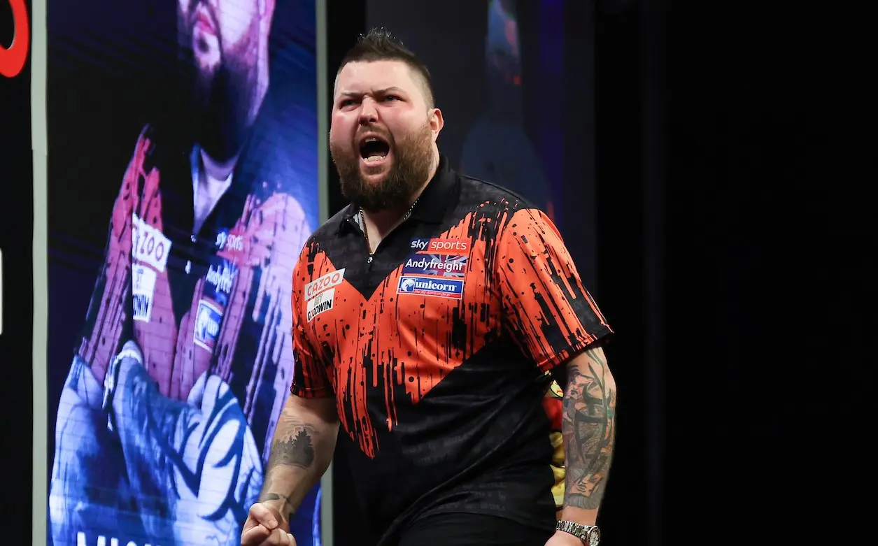 Michael Smith gewinnt 12.000 Dollar an einem Spielautomaten während einer Reise nach Las Vegas