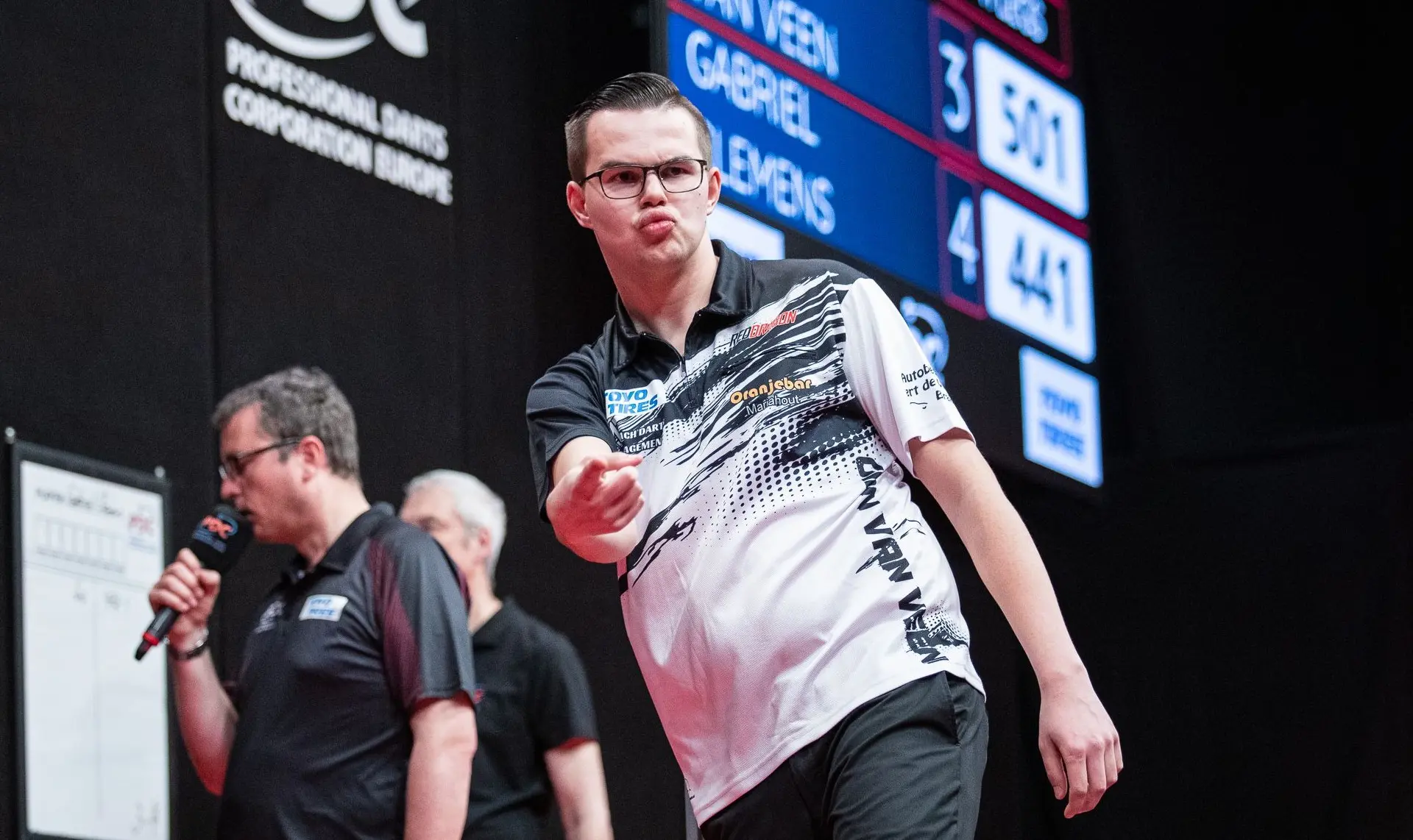 Van Veen nähert sich nach zwei Titeln in Wigan dem ersten Platz der PDC Development Tour Order of Merit