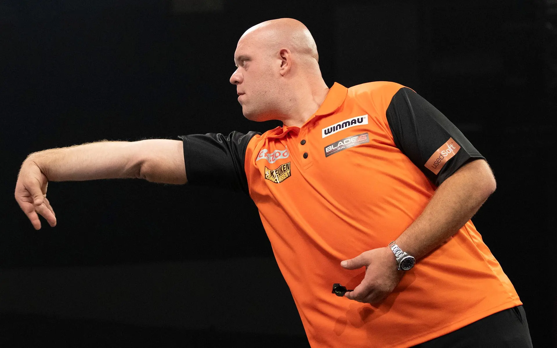 Van Gerwen verpasst World Cup of Darts erneut wegen einer Operation