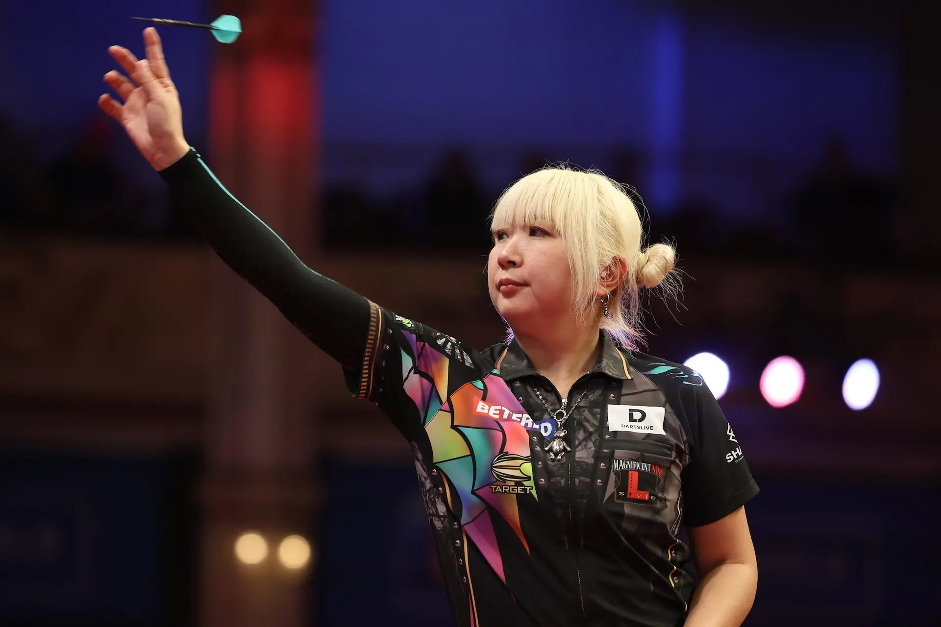 Suzuki, Sherrock, Hedman und van Leuven im Viertelfinale der PDC Women's Series 3