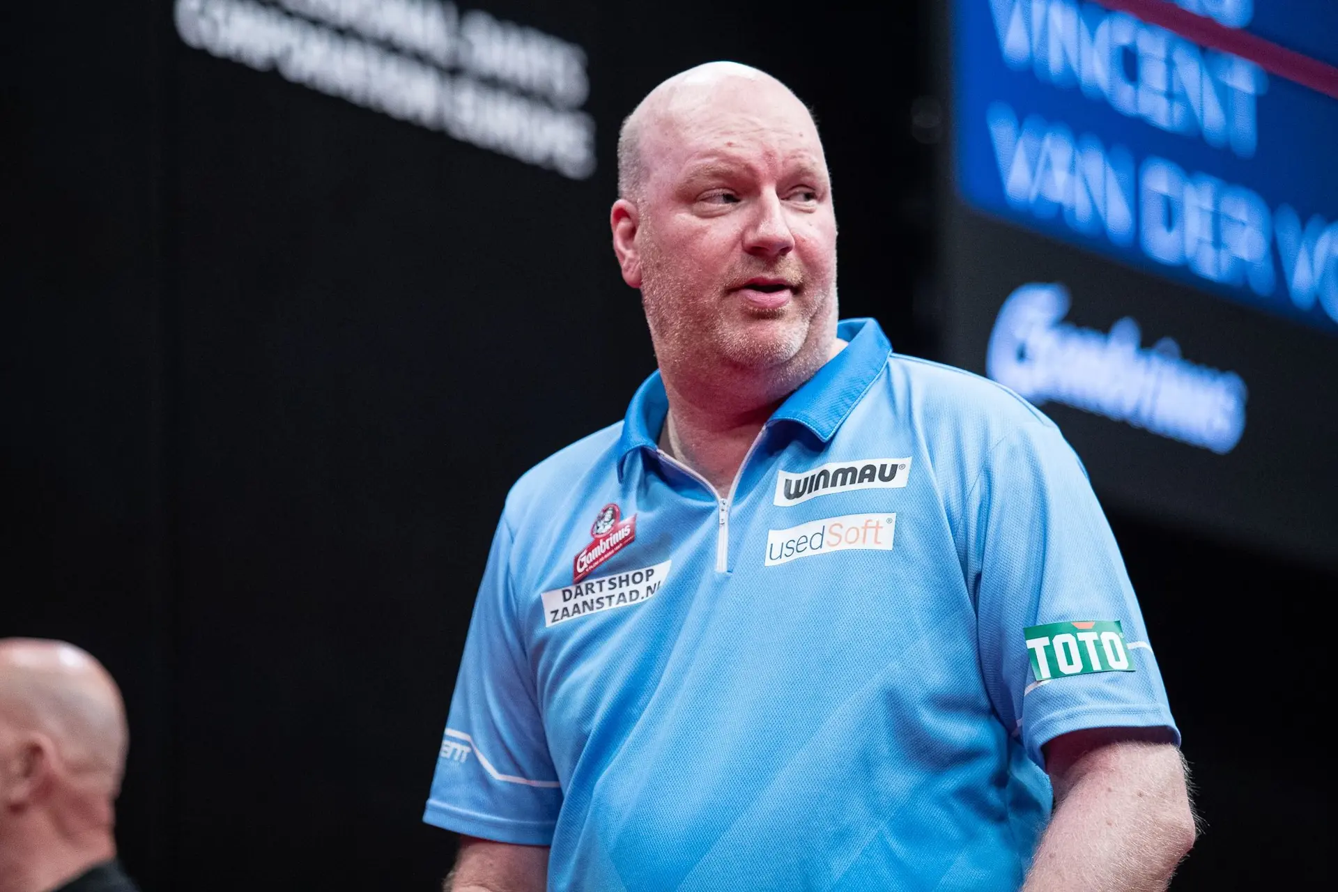 Belgischer Darts-Kommentator hofft, dass van der Voort noch eine Weile weitermachen wird: "Er ist immer noch ein besonderer Spieler"