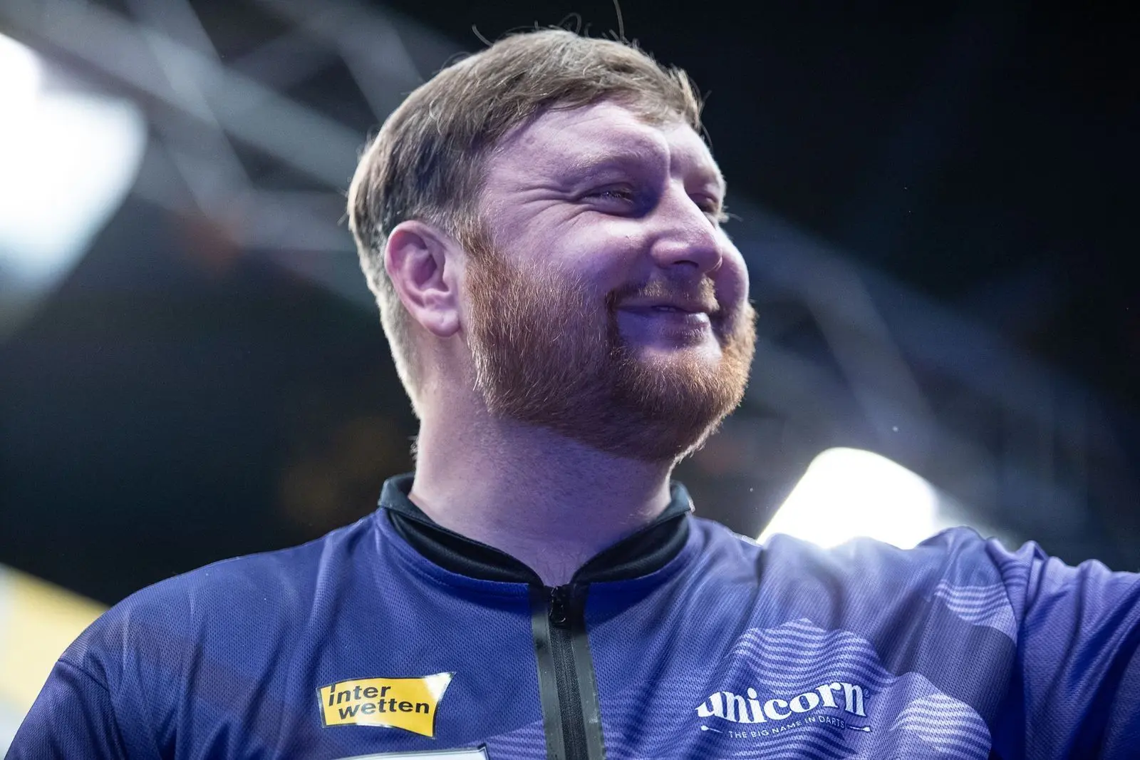 Cameron Menzies zieht auf Kosten von Rusty-Jake Rodriguez in die zweite Runde der Darts WM ein und besiegelt damit Tour Card-Verlust des Österreichers