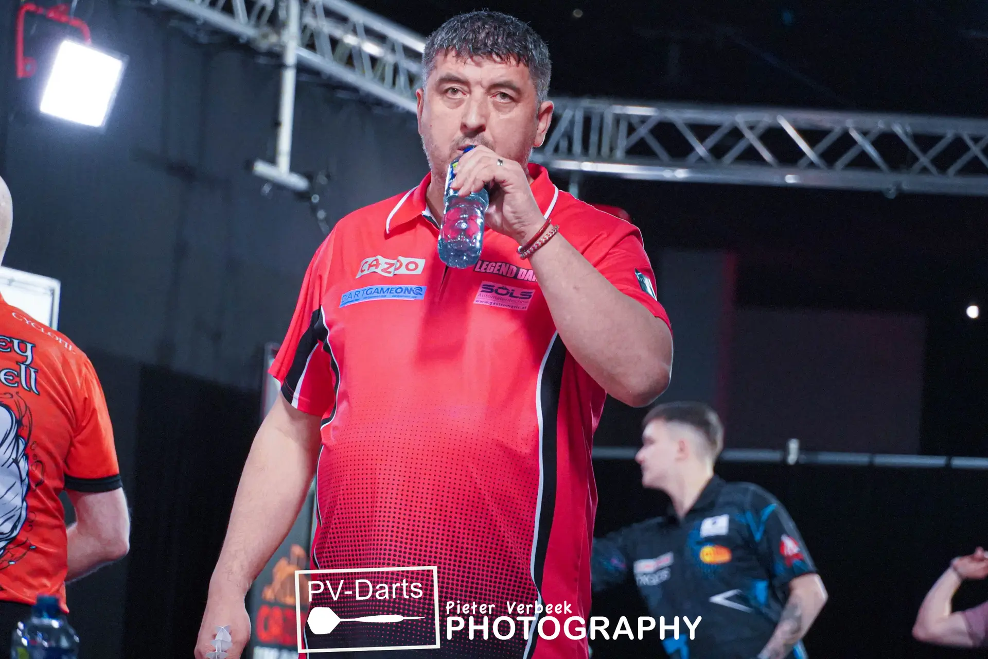 Update WM-Qualifikationsturnier: Mensur Suljovic zum ersten Mal seit 2013 nicht bei der Darts WM dabei; Florian Hempel fightet weiterhin um Tour Card-Erhalt