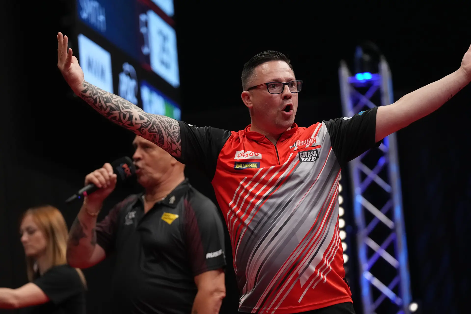 Matthias Ehlers kann Chance in Hildesheim nicht nutzen; Robert Owen mit 100+ Average in zweiter Runde der German Darts Championship 2024 eingezogen