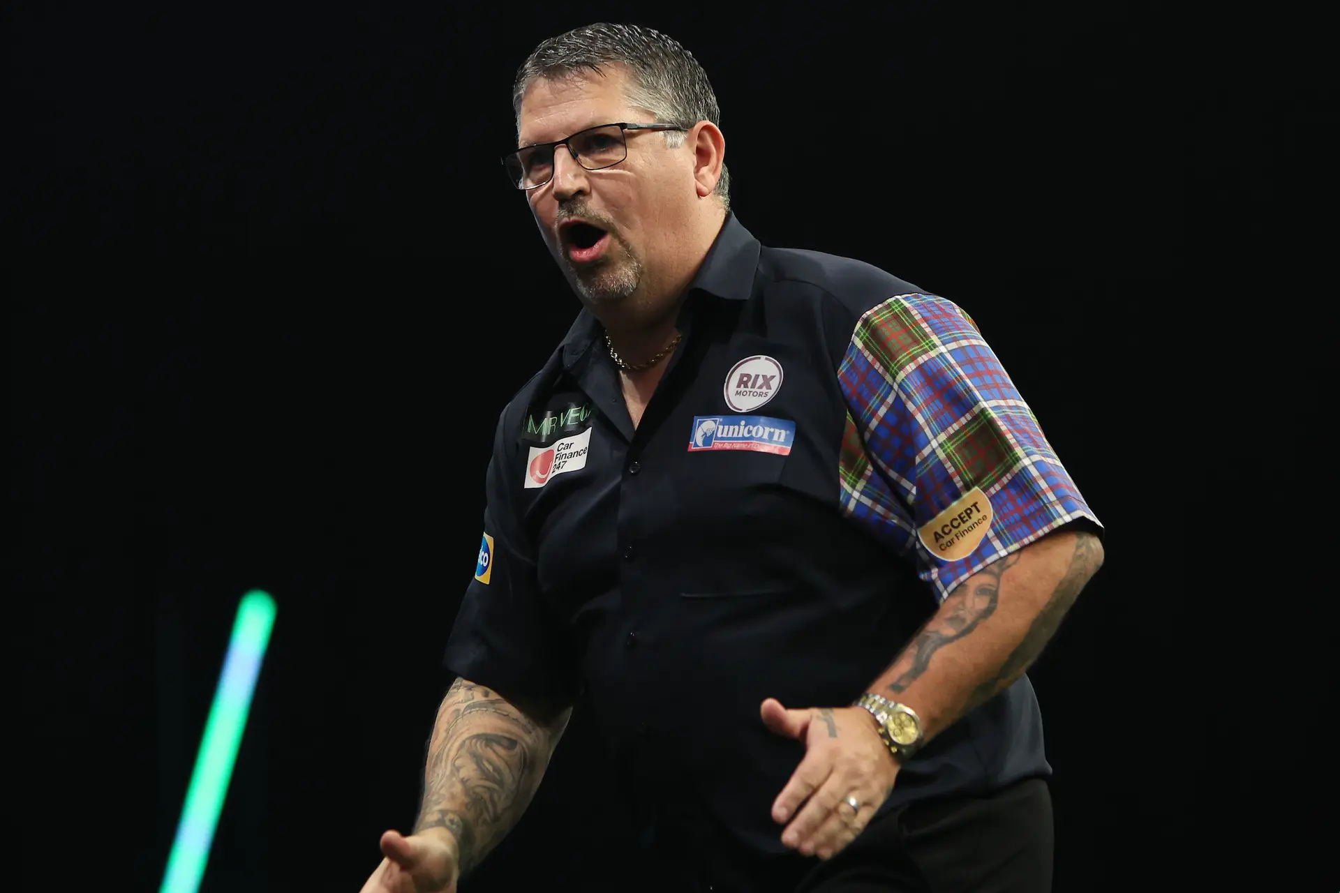 Gary Anderson macht in drei Sätzen kurzen Prozess mit Simon Whitlock