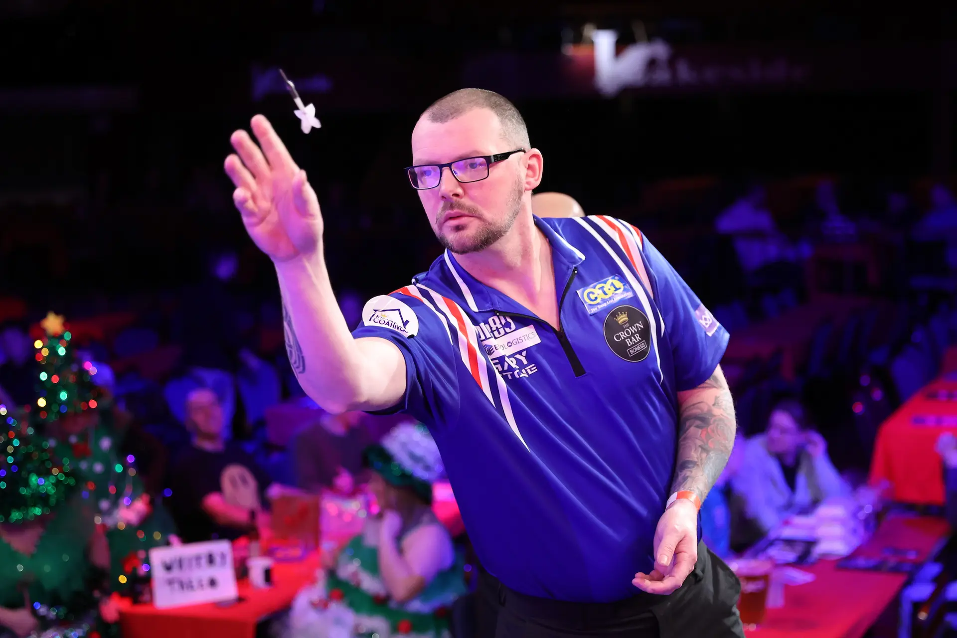 Gary Stone und Jim Widmayer mühelos im Achtelfinale der WDF Weltmeisterschaft