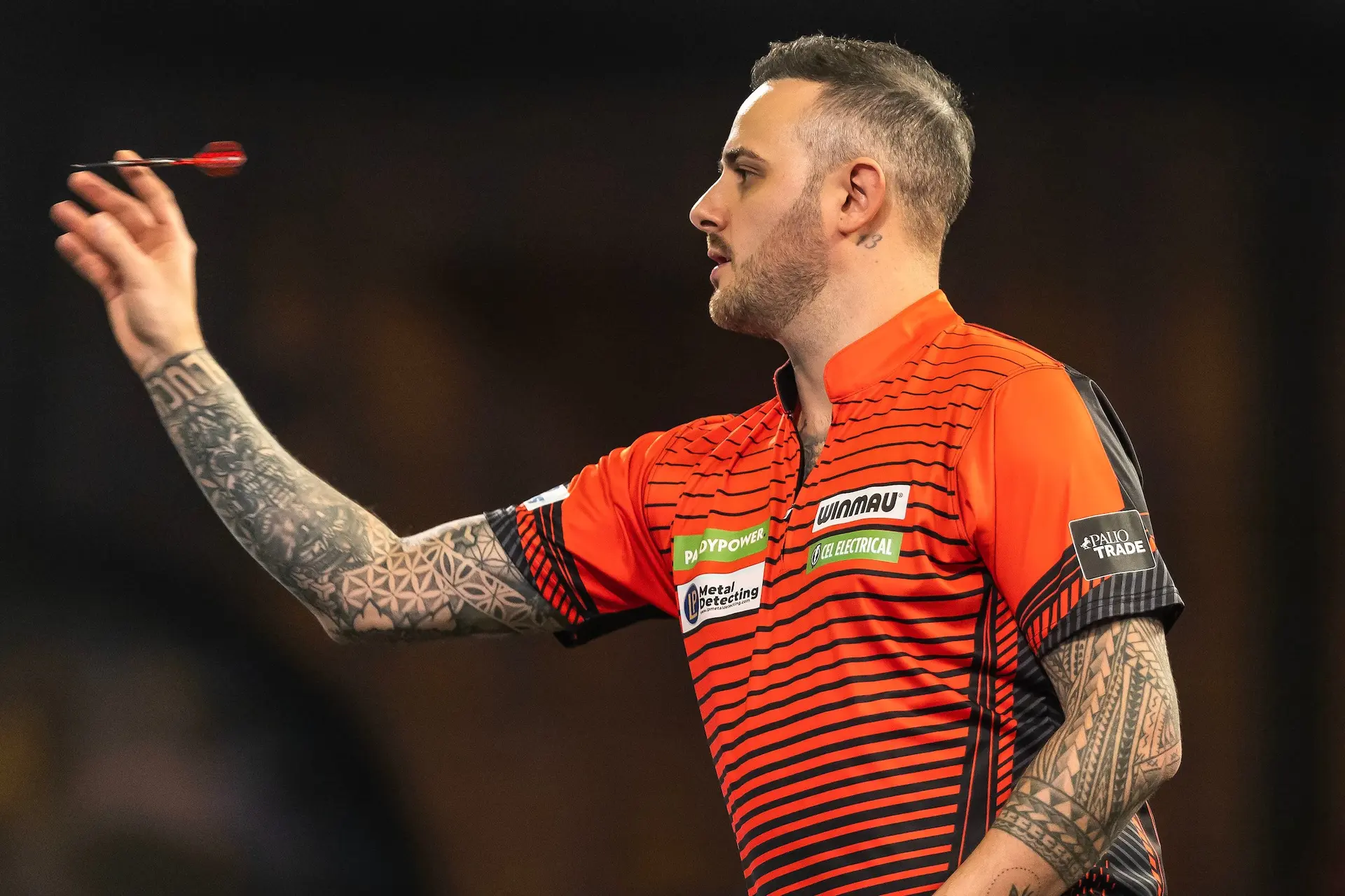 Joe Cullen auf Kosten von Ryan Searle eine Runde weiter bei der Darts WM