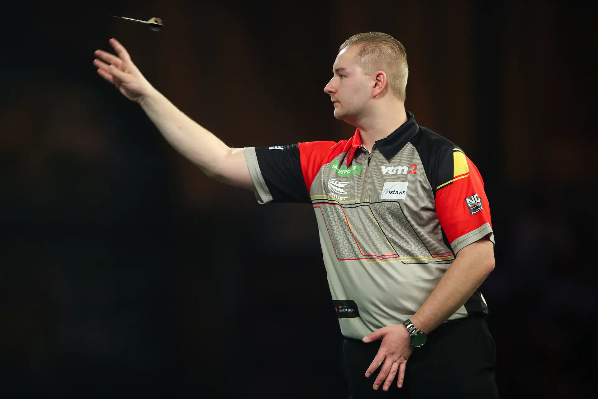 "Leute, gebt einfach alle eure Tour Card ab, dieser Typ wird dominieren" - Dimitri Van den Bergh beeindruckt von Luke Littler