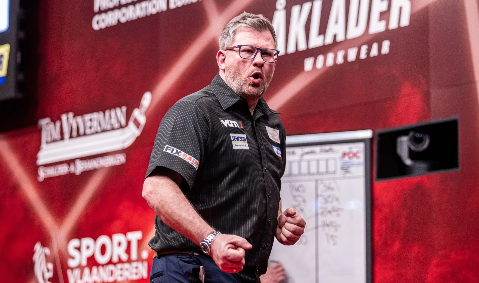 "Ich hätte nie gedacht, dass mein Kommentar zu einem Meme wird" - James Wade über die Popularität in den sozialen Medien