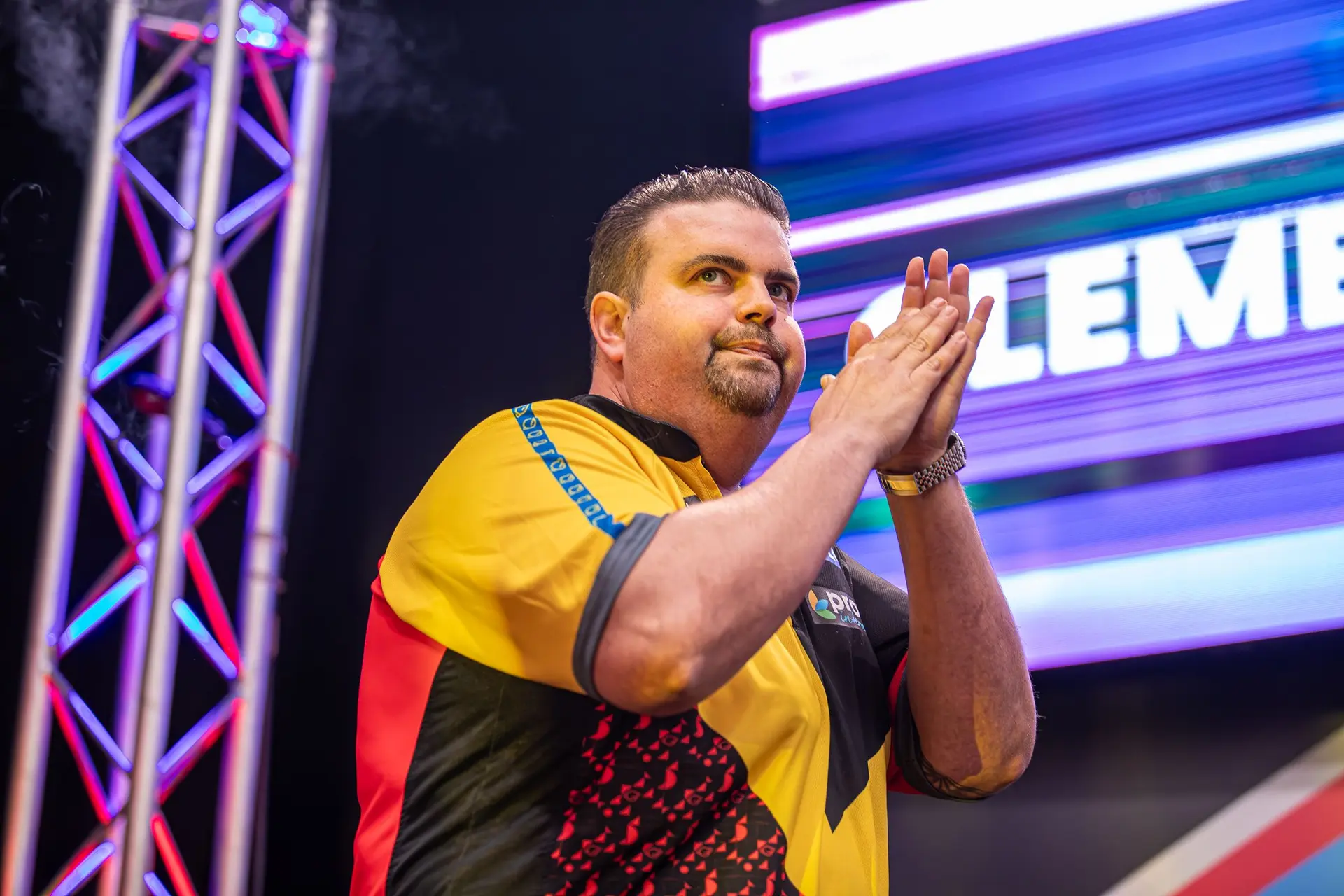 INTERVIEW | Gabriel Clemens zuversichtlich vor wegweisender WM: "Ich liebe es, im Ally Pally zu spielen"