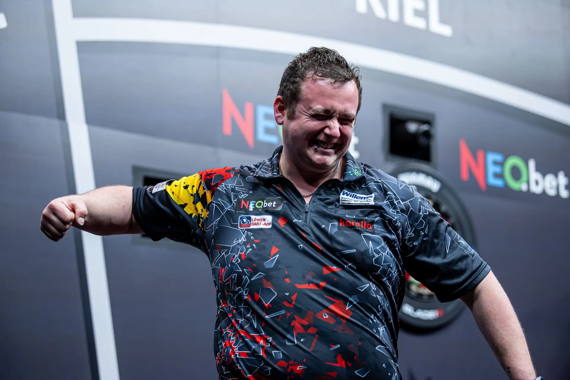 Rötzsch besiegt mit exelentem Comeback Kurz bei der Europe Super League; Hopp setzt sich gegen Stuhlemmer durch