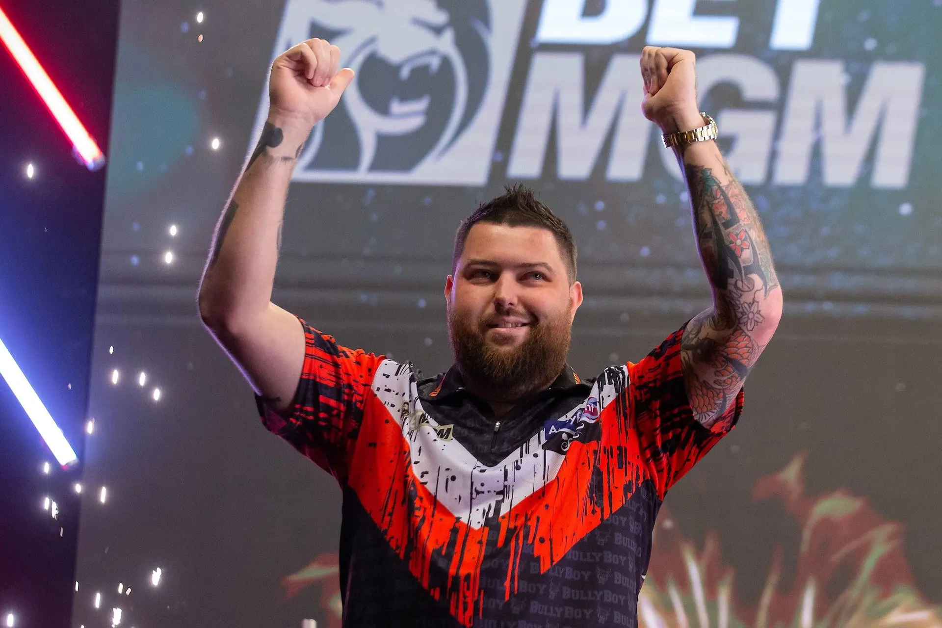 Michael Smith beendet die Premier League Darts-Liga-Phase mit einem deutlichen Sieg