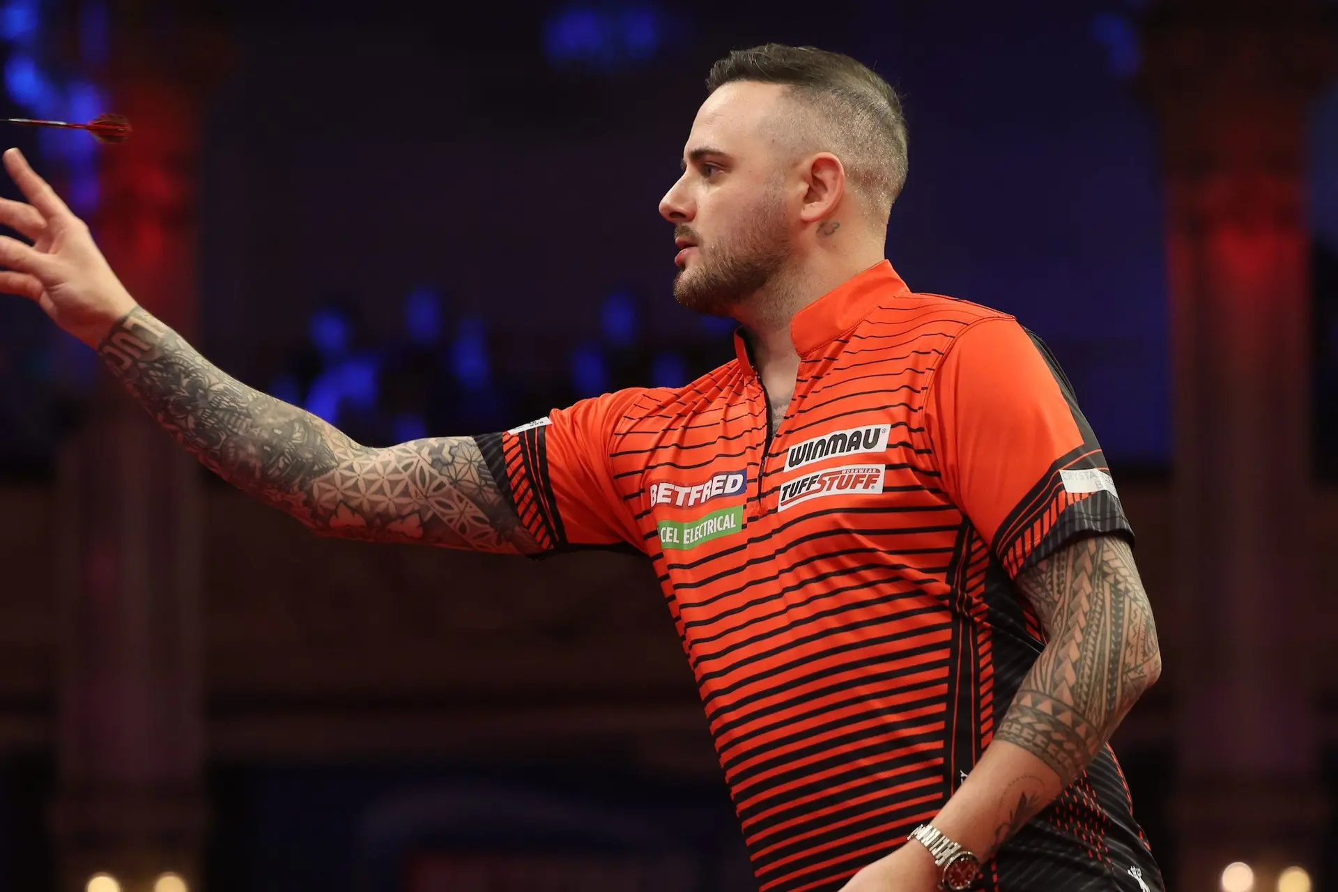 Joe Cullen erreicht nach starkem Spiel die zweite Runde in Blackpool
