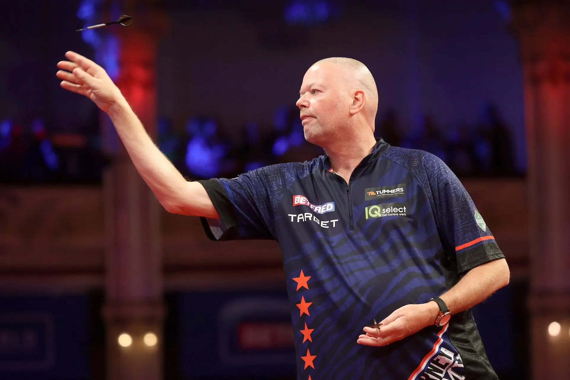 Raymond van Barneveld kehrt in die Top-10 der Players Championship Order of Merit zurück; Rowby-John Rodriguez verbessert sich um 10 Plätze