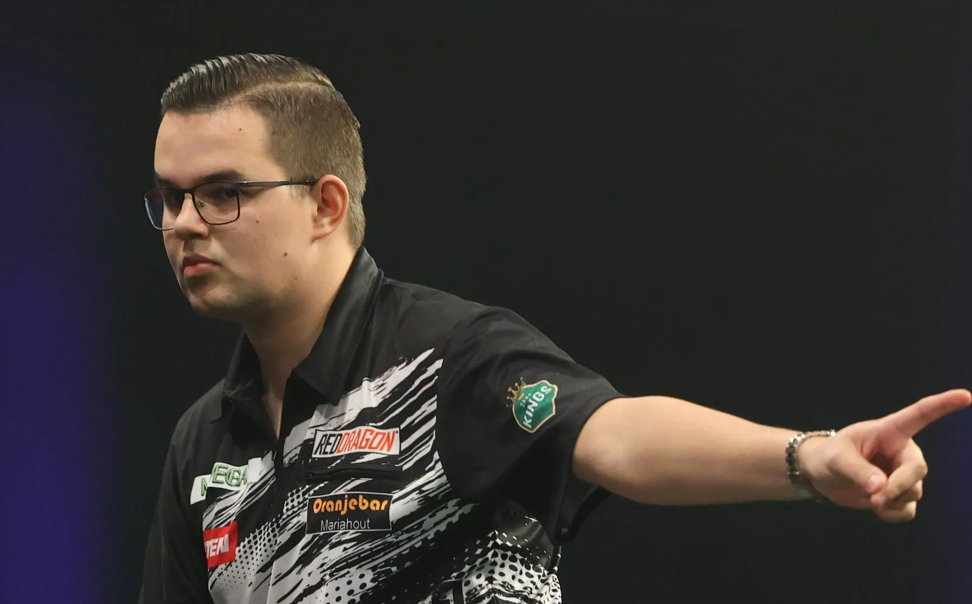 Gian van Veen revanchiert sich für Finalniederlage von 2023 und gewinnt die PDC-Jugendweltmeisterschaft 2024