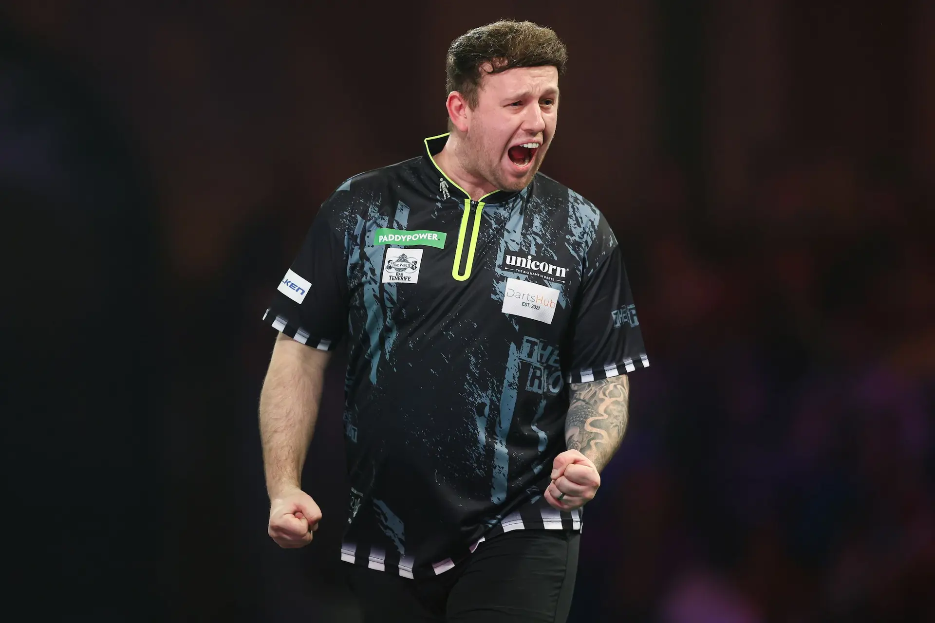 Callan Rydz überragt erneut mit Average von 105,31 und besiegt Dimitri Van den Bergh