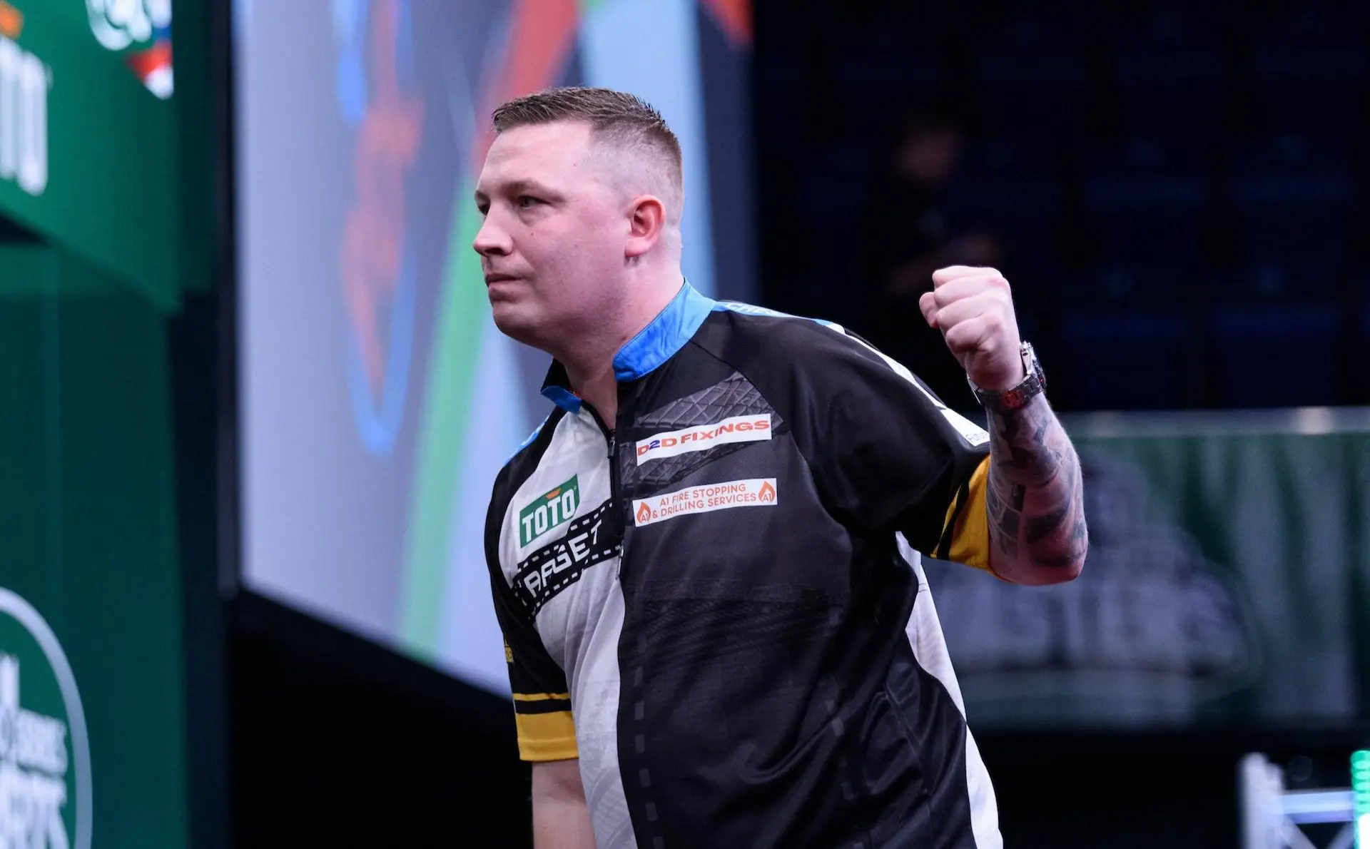 Chris Dobey und Rob Cross starten mit einem Sieg in die Premier League
