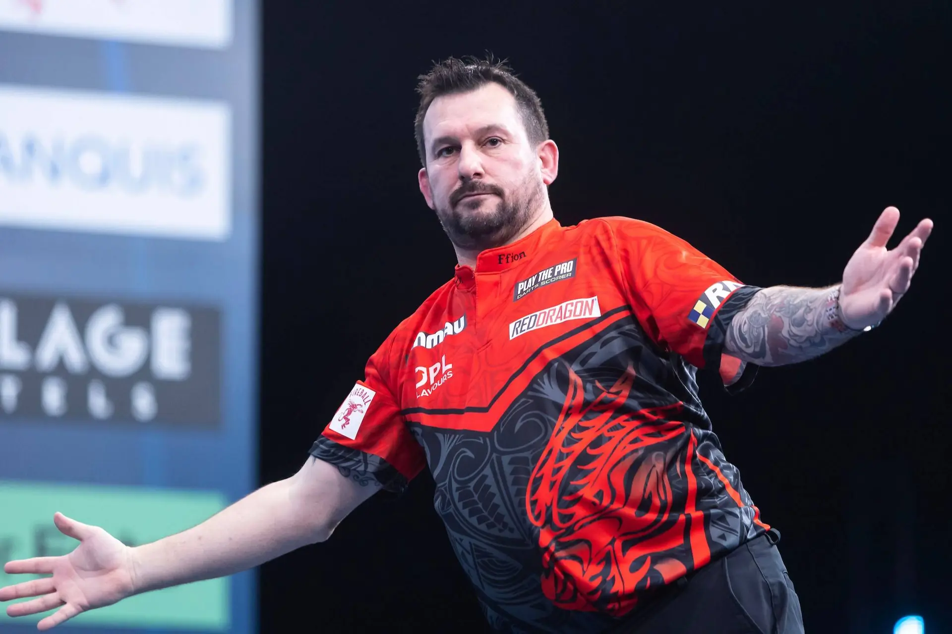 "Trotz der Niederlage stehe ich immer noch mit einem Lächeln im Gesicht hier" - Jonny Clayton freut sich, wieder in einem großen Finale zu stehen