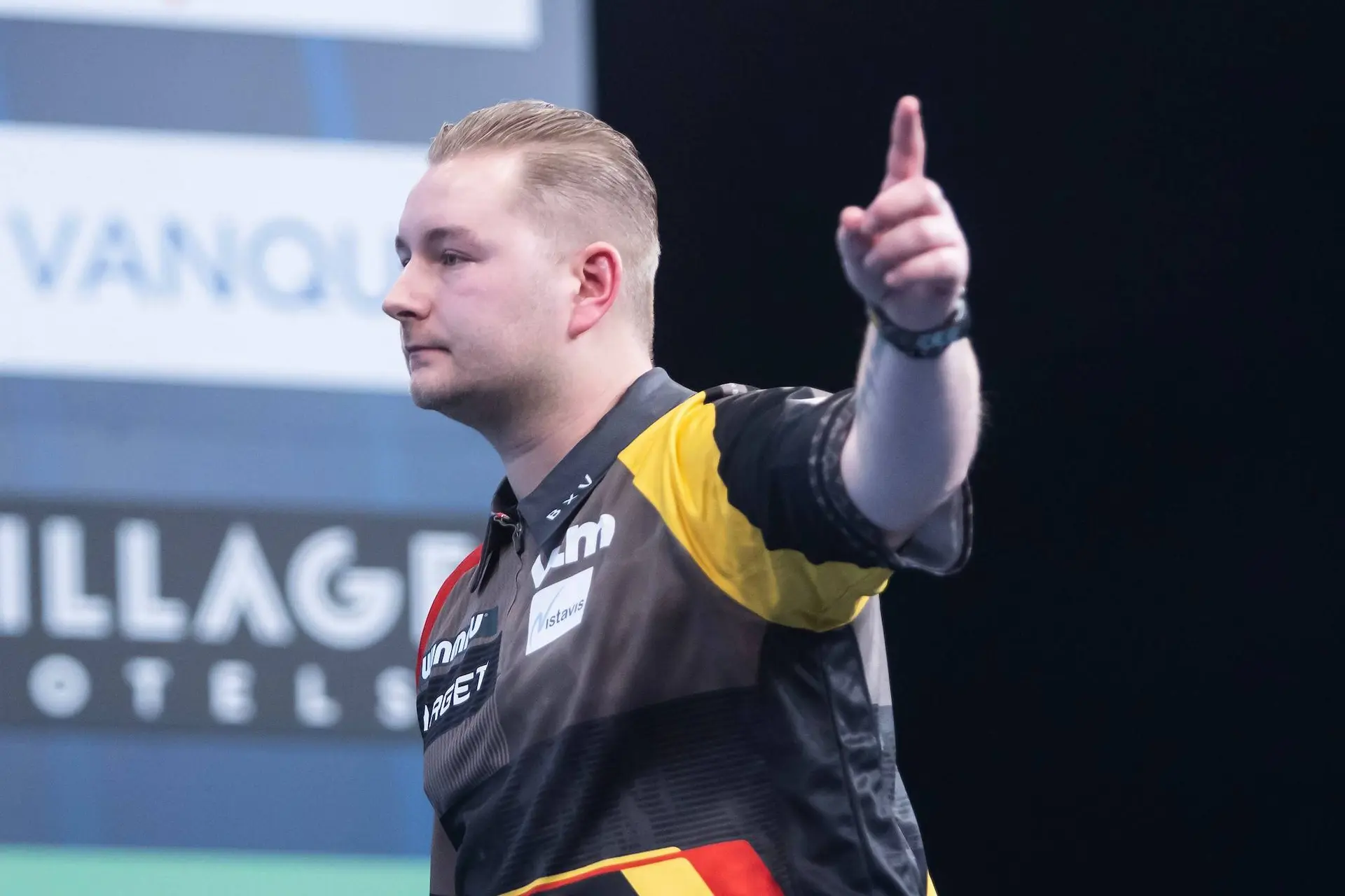 "Beim nächsten Umzug lasse ich tragen": Dimitri Van den Bergh endlich schmerzfrei beim Werfen