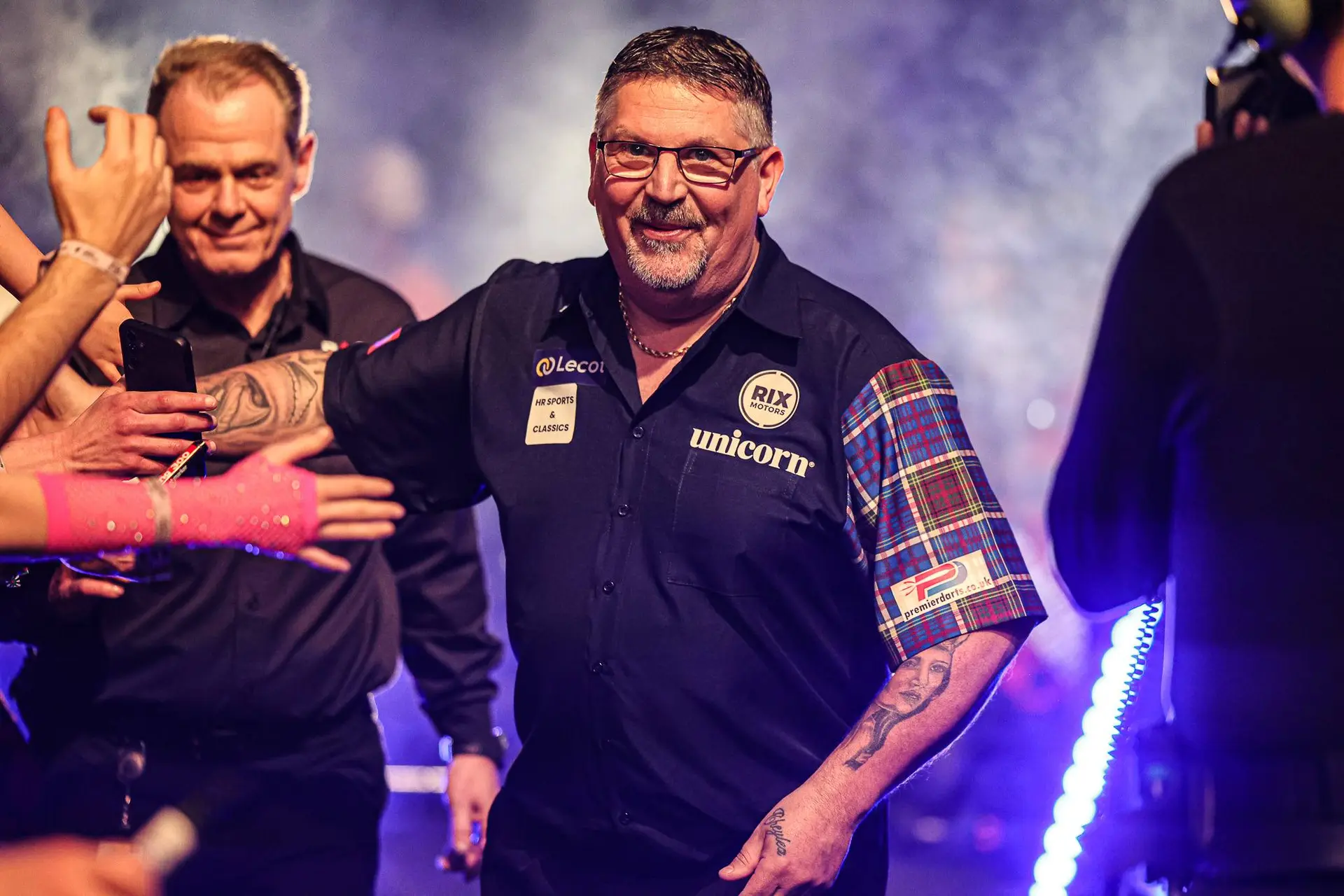 LIVETICKER European Darts Grand Prix 2025: Kampf statt Glanz - Gary Anderson zieht ins Halbfinale von Sindelfingen ein