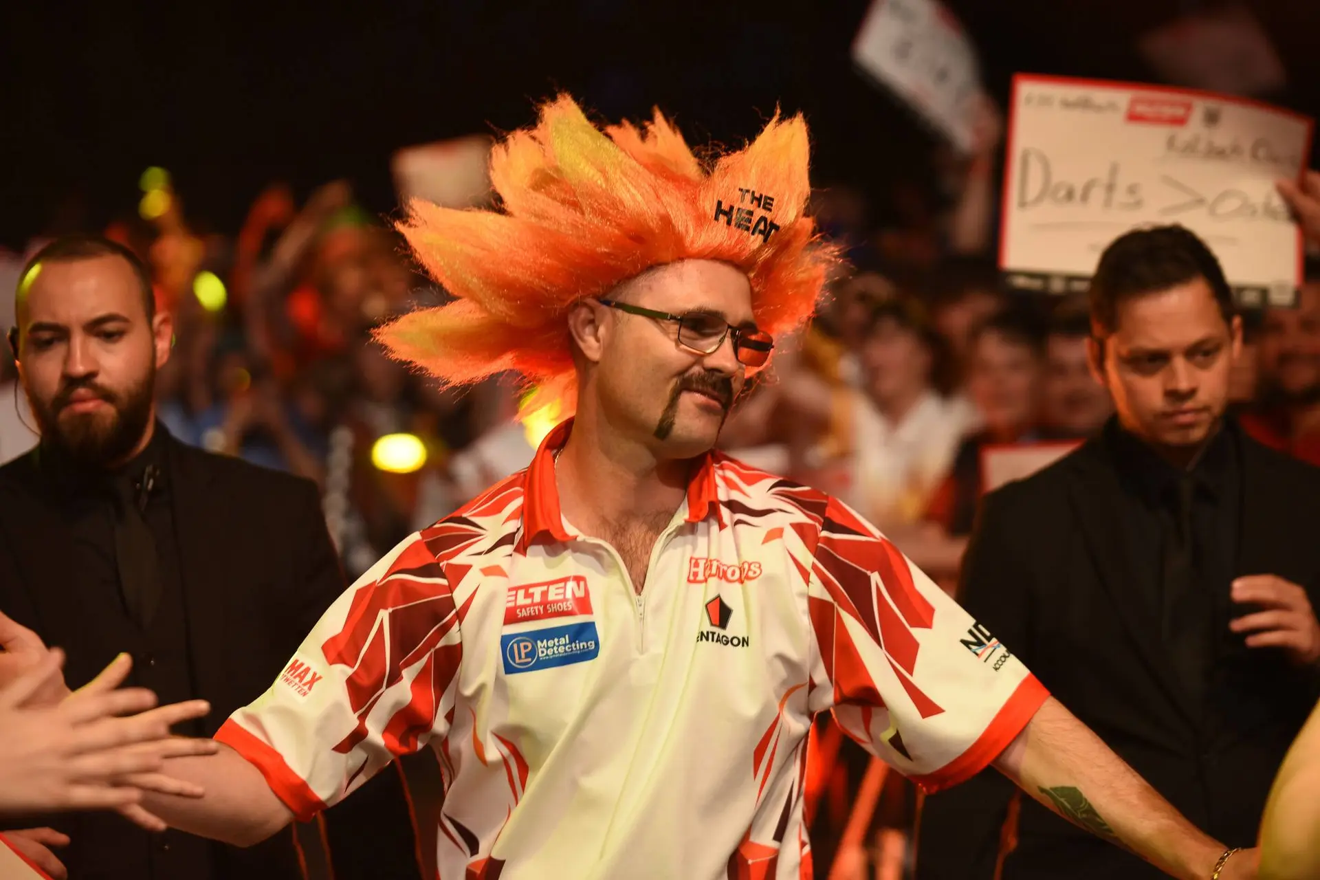 Historischer 9-Darter, Fan-Liebe für Joyce und Heta im Sperrbezirk: Das war das Münchener Darts-Wochenende