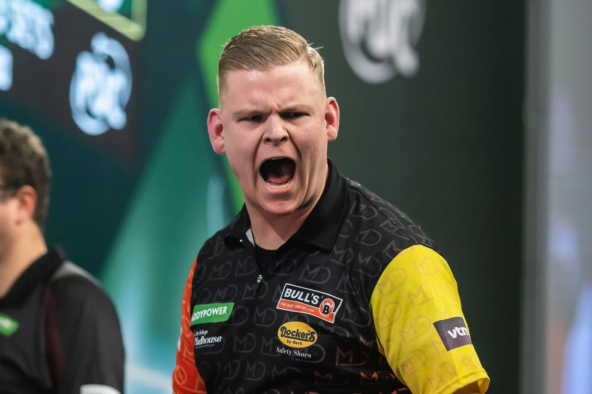 The Real Deal an der Spitze: Mike De Decker überholt Van den Bergh als bester Belgier der PDC