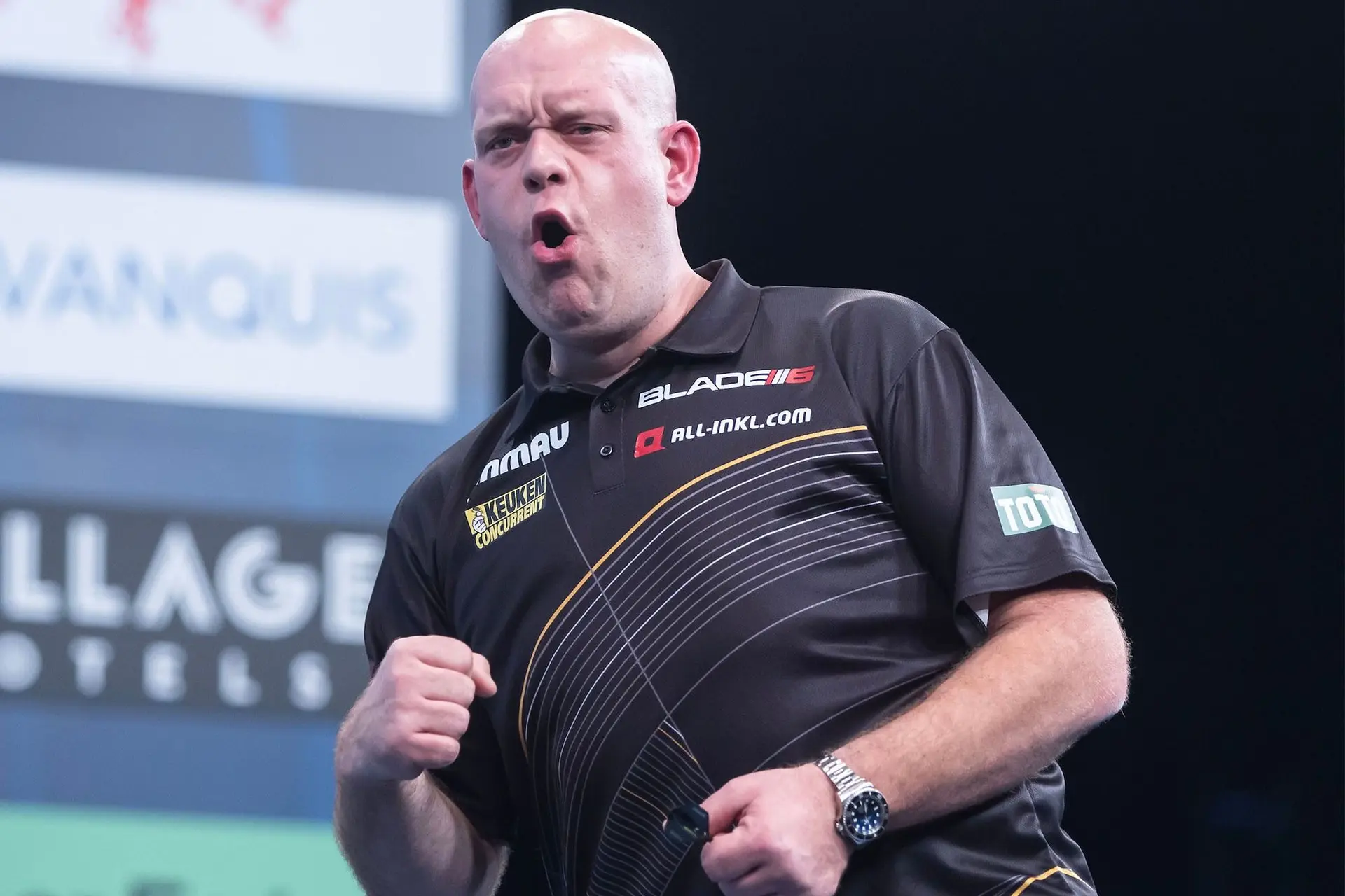 Michael van Gerwen feiert Rückkehr bei Exhibition – 13-jähriger Lex Paeshuyse ersetzt kranken Gerwyn Price