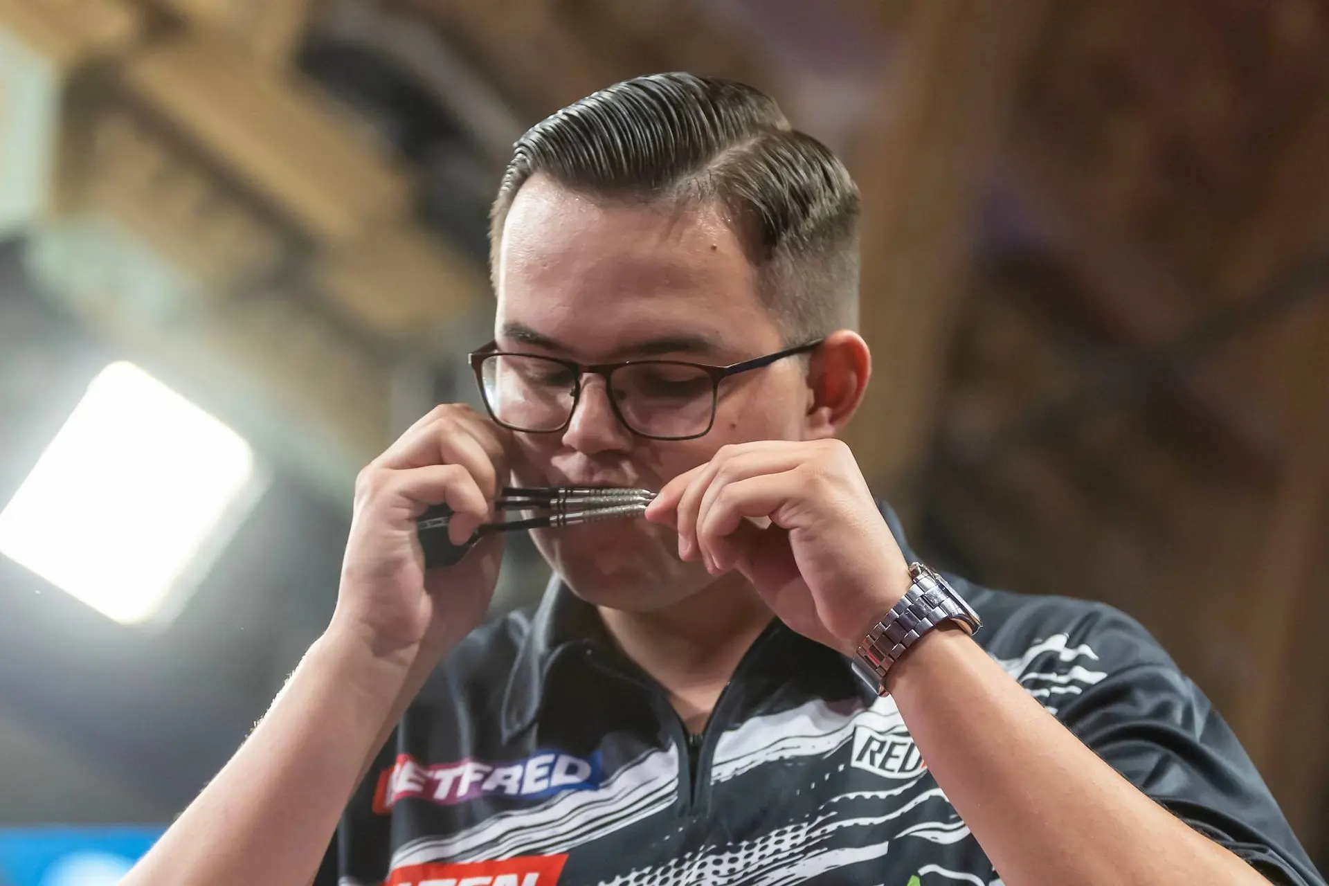 „99 % der Spieler, die Phil Taylor geschlagen haben, verloren ihr nächstes Spiel – ich wollte das Gegenteil beweisen" - Gian van Veen verhindert den Humphries-Kater