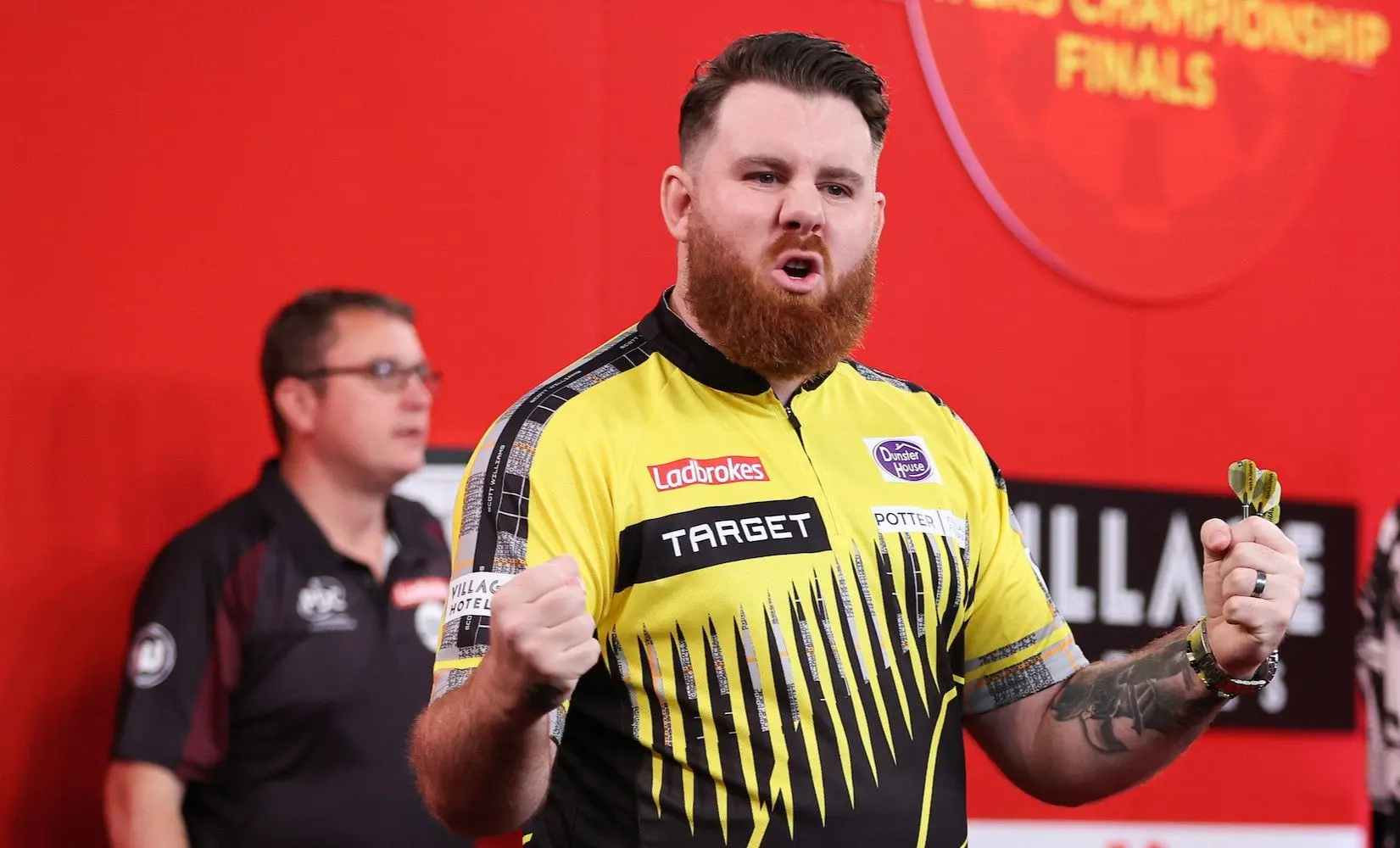„Daryl Gurney? Definitiv ein Weichei“ – Scott Williams scherzt über die Härte von ‘Superchin’