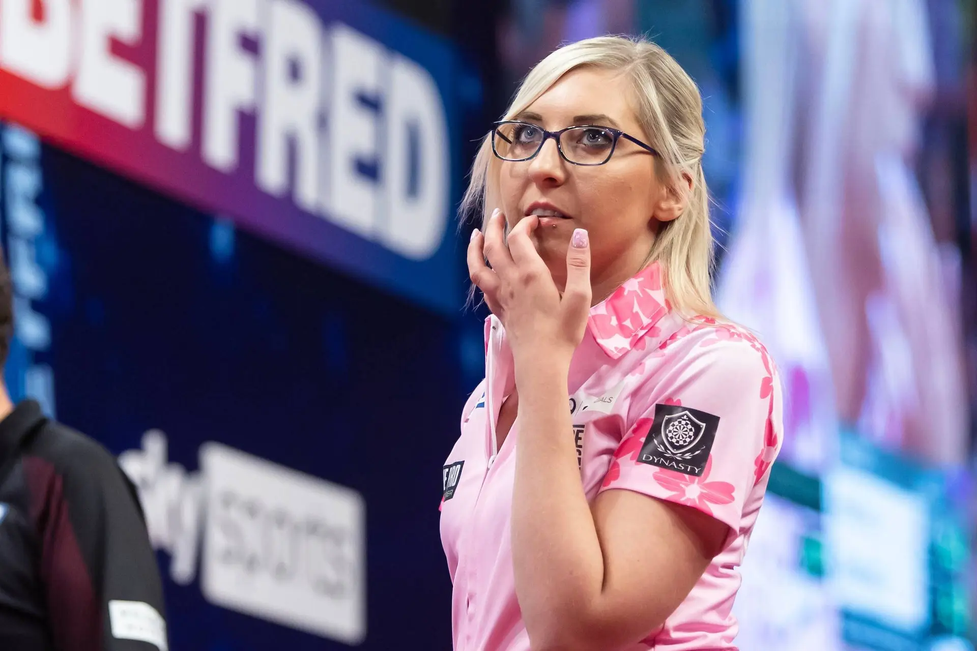 „Ich habe das Gefühl, dass ich noch mehr Geschichte schreiben kann“ – Fallon Sherrock peilt neuen Meilenstein im Ally Pally an