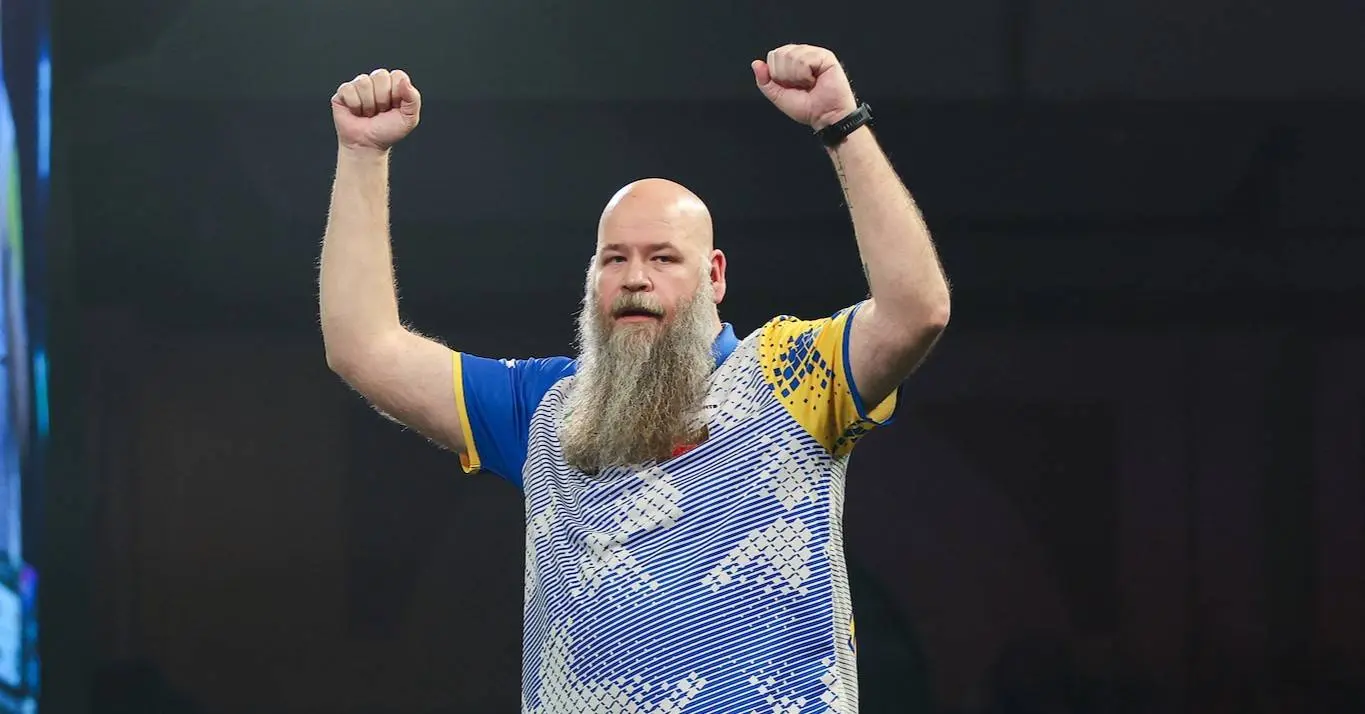 Schwedischer Qualifikant sorgt für Paukenschlag: Harrysson schlägt Smith – Van Veen, Heta und Evans starten souverän in die Darts WM 2026