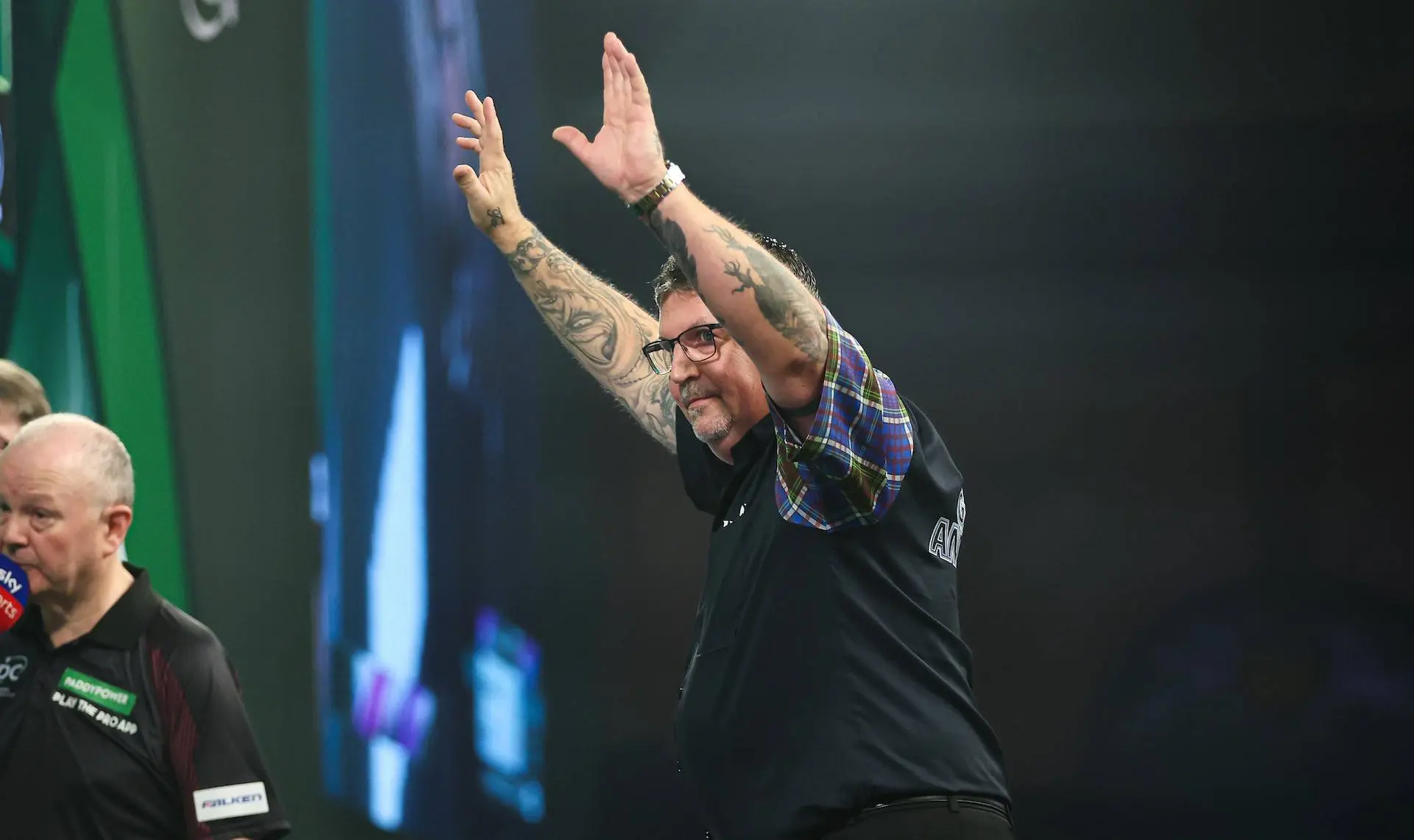 Gary Anderson übersteht unfassbaren Sieben-Satz-Krimi – Chancenloser Schindler verpasst den Einzug ins Achtelfinale – Glatte Siege für Cross und Searle bei der Darts WM