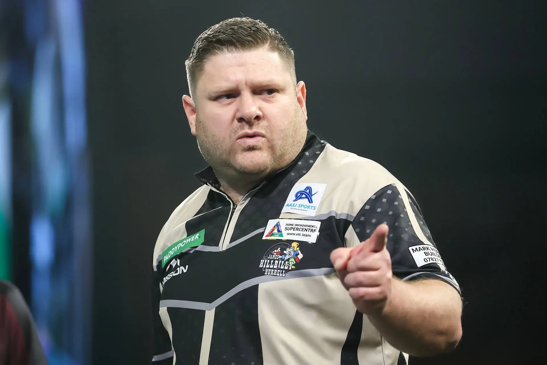 „Ich kann das Turnier gewinnen“ – James Hurrell nach WM-Sieg gegen Stowe Buntz voller Optimismus