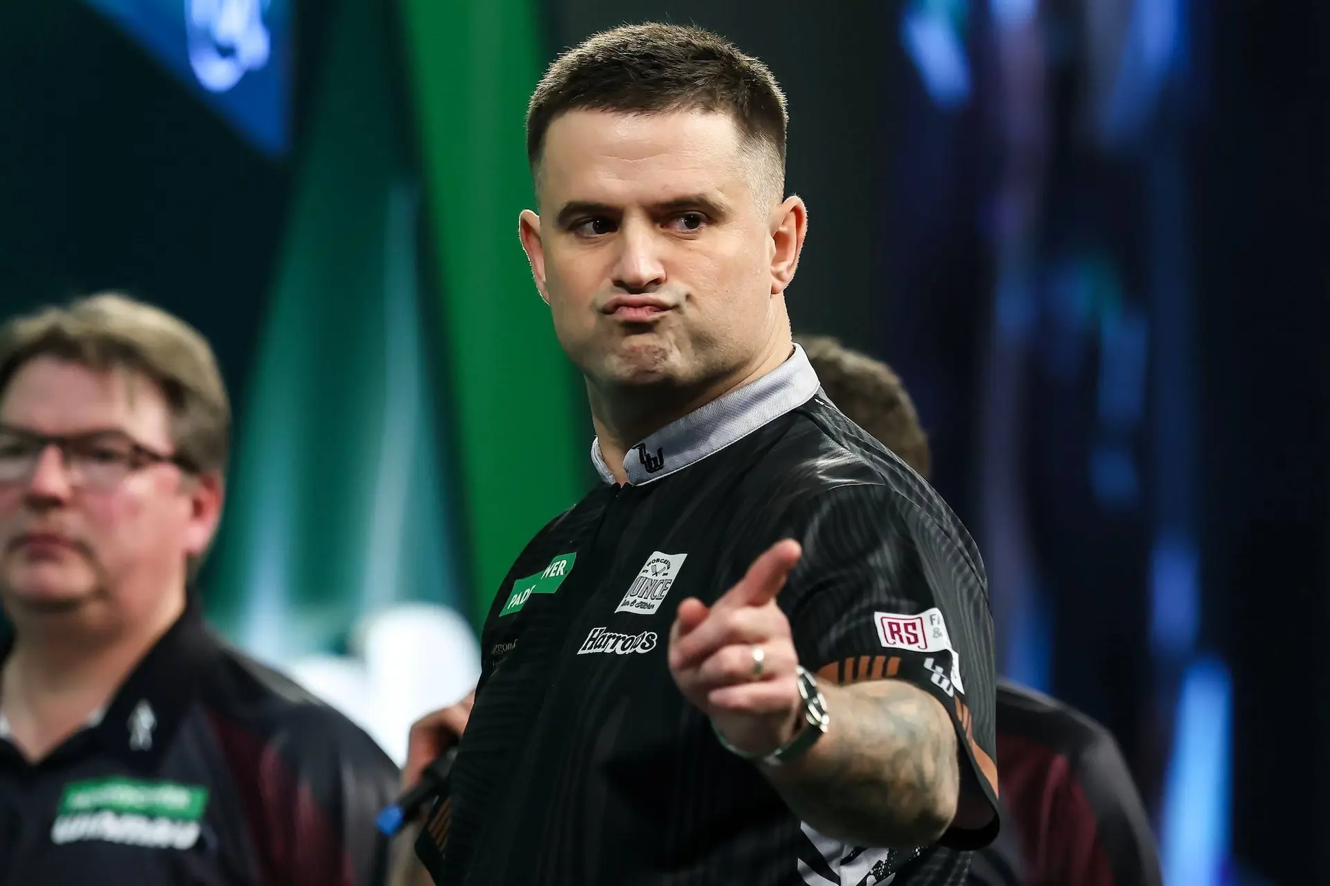 „Max ist ein richtig guter Spieler. Ich hatte erwartet, dass er besser spielt“ – Luke Woodhouse marschiert bei der Darts WM 2026 in die dritte Runde