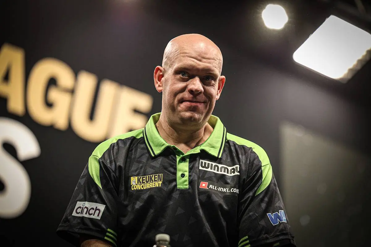 OFFIZIELL: Michael van Gerwen fällt für den dritten Abend der Premier League Darts aus – Krankheit beschert Luke Littler ein Freilos