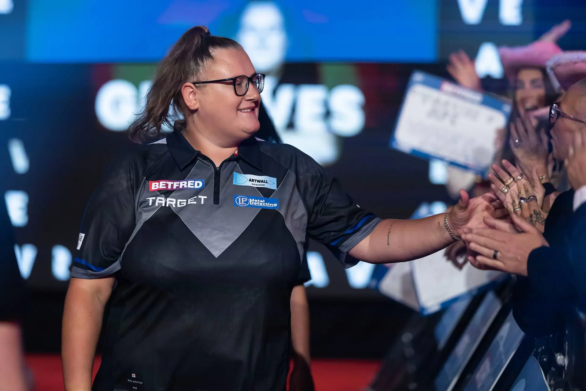 „Ich glaube, sie wollen, dass ich gehe“ –  Beau Greaves dominiert die Women's Series weiter