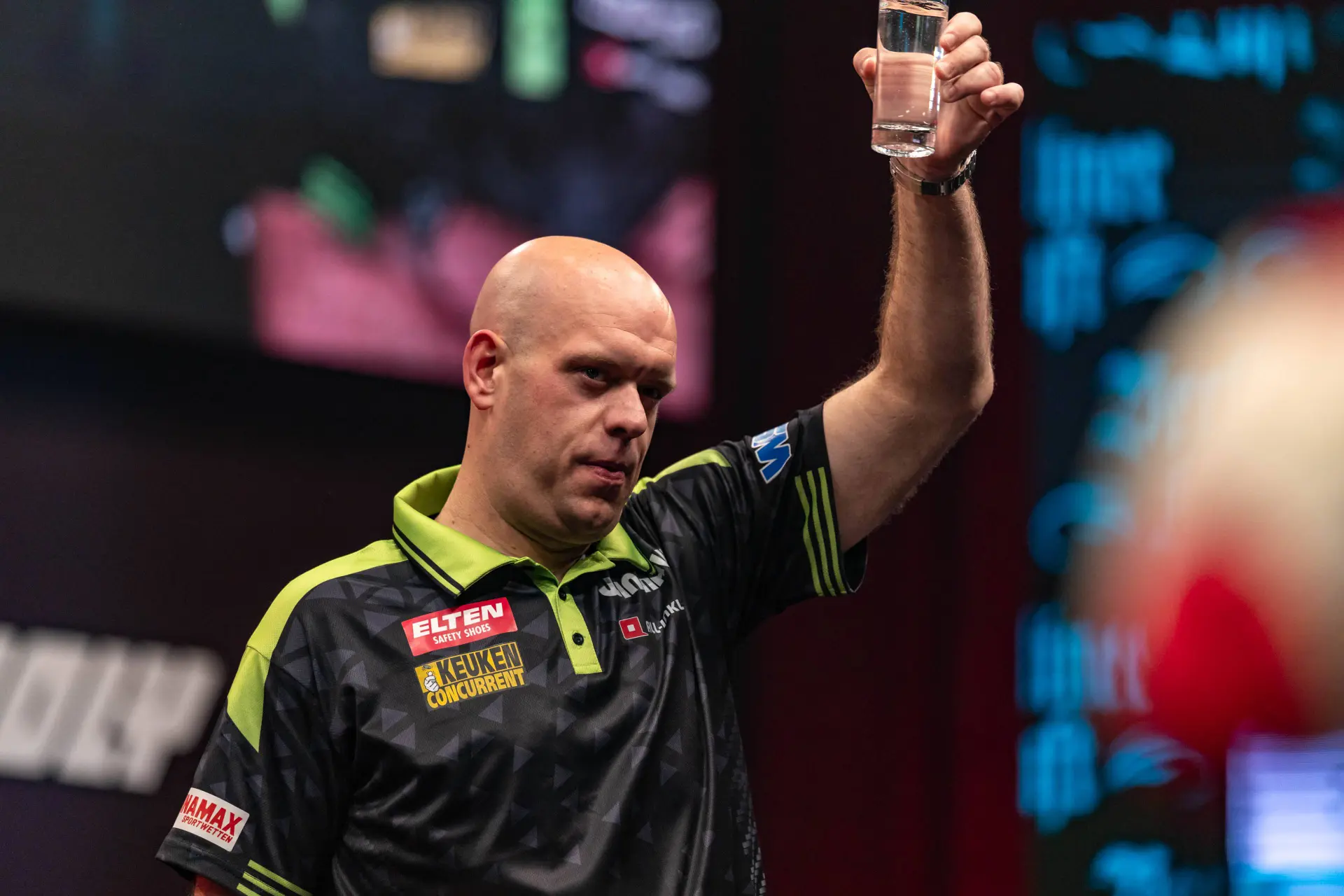 „Die besten Tage sind mit ihnen“ – Michael van Gerwen genießt den Urlaub mit seinen Kindern und ignoriert die Kritik von Vincent van der Voort