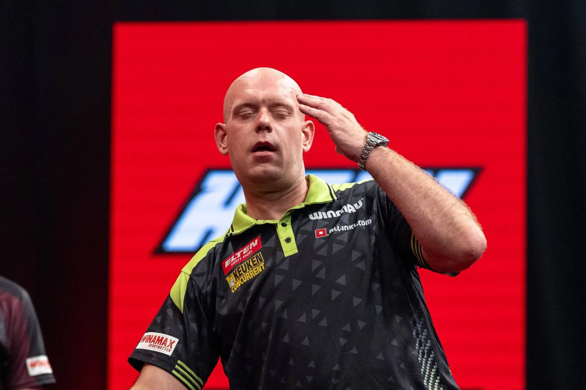 Michael van Gerwen (2)