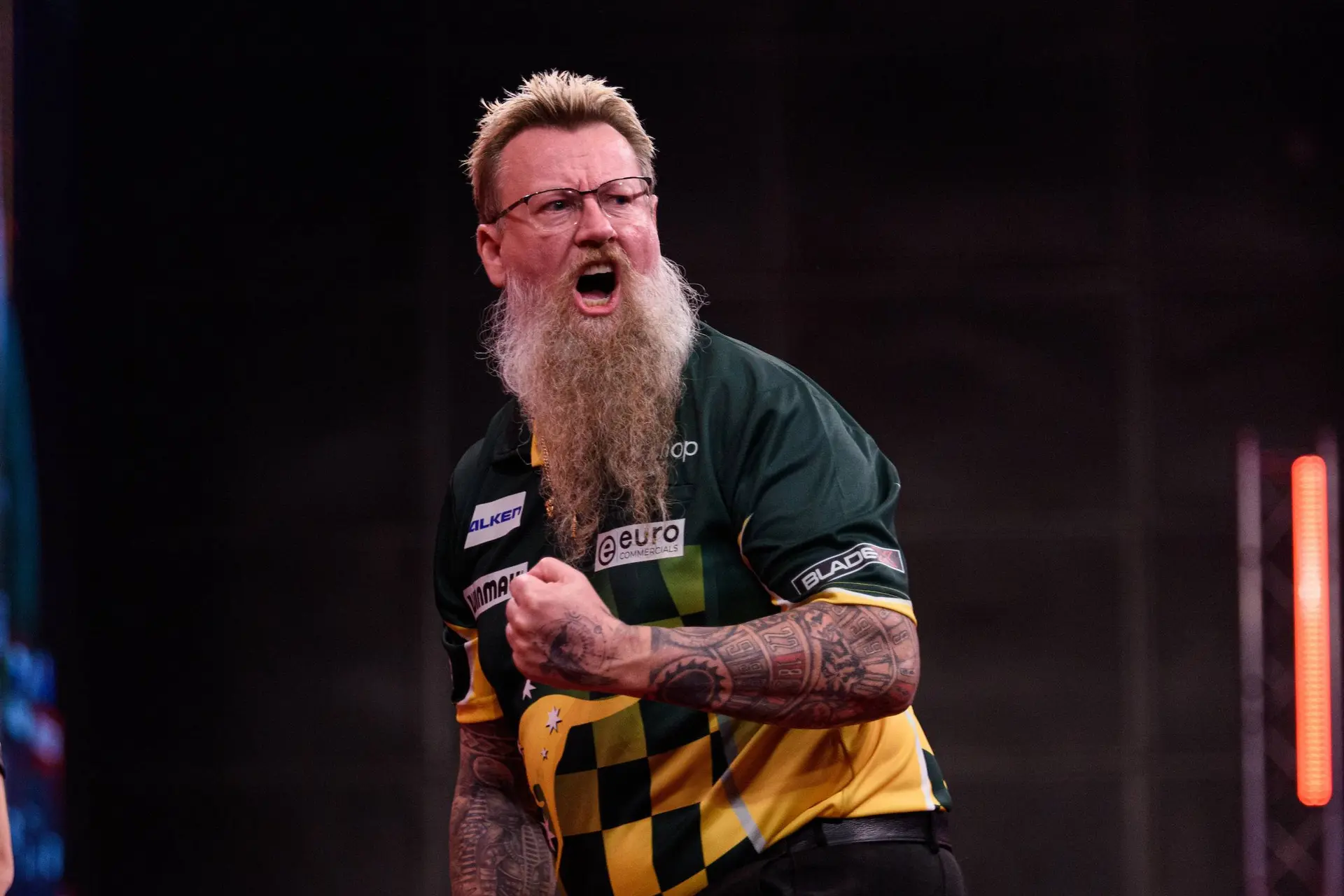 Simon Whitlock (2)