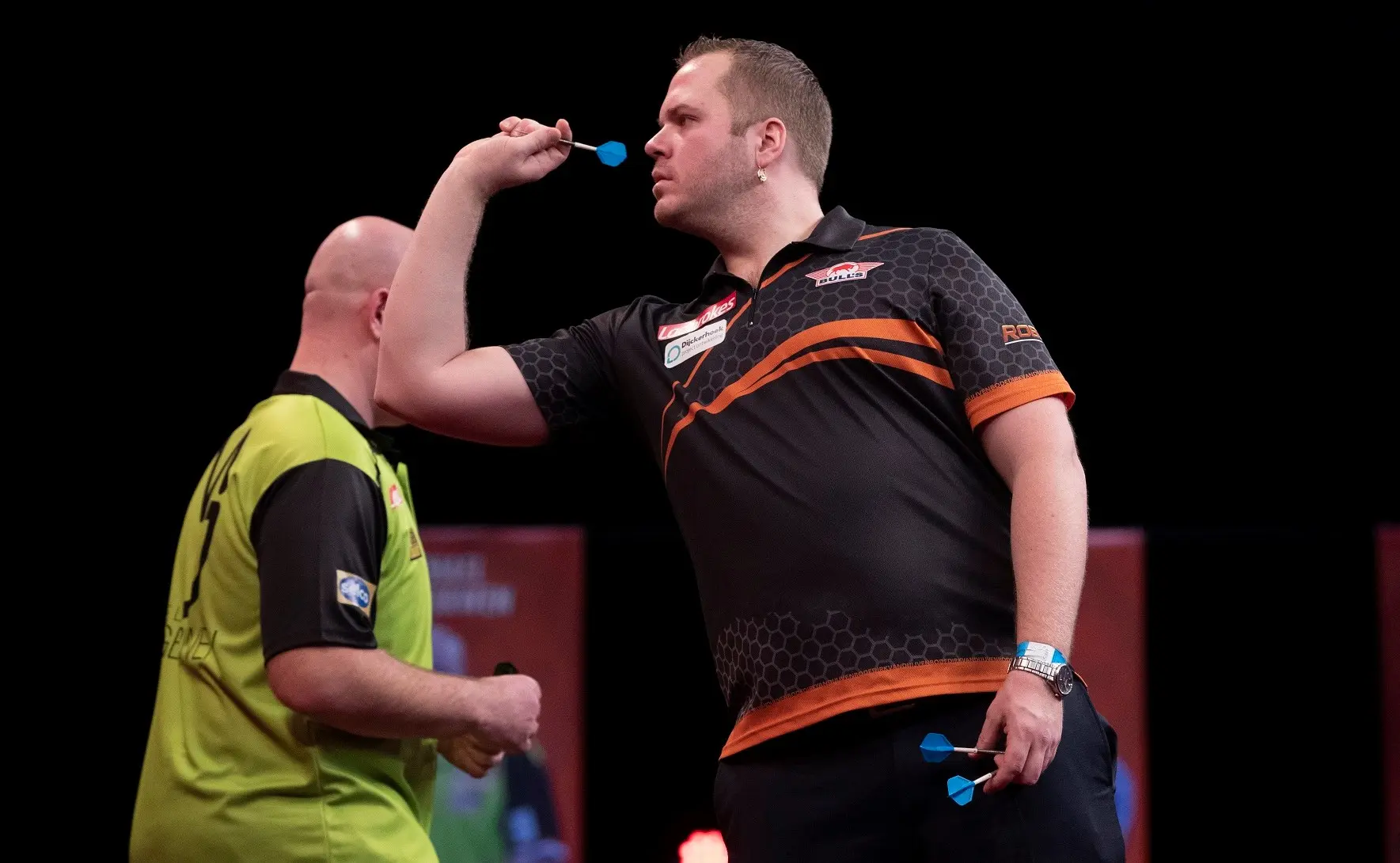 Van Gerwen en Van Duijvenbode behoren tot genomineerden voor PDC Fans' Player of the Year award