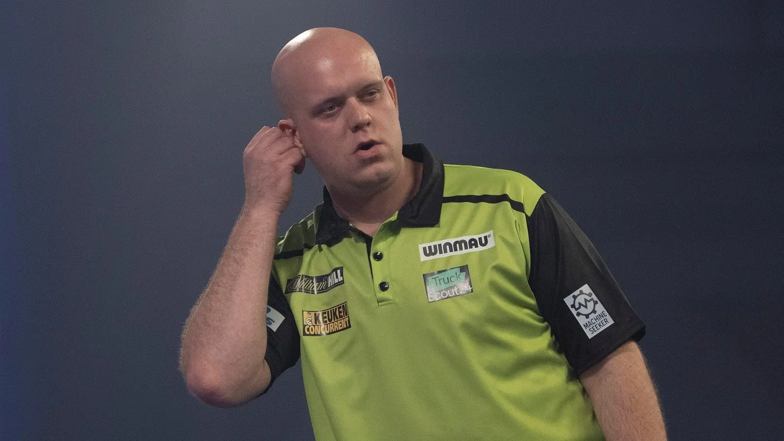 Van Gerwen mist UK Open-finale na verrassende nederlaag tegen Humphries