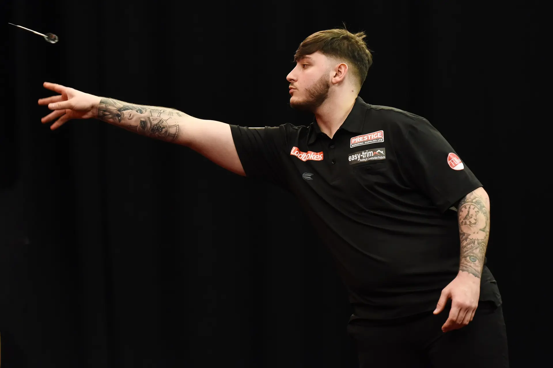 Williams overtreft zichzelf in debuutjaar op PDC Tour: 'Wist niet wat ik van mezelf kon verwachten'
