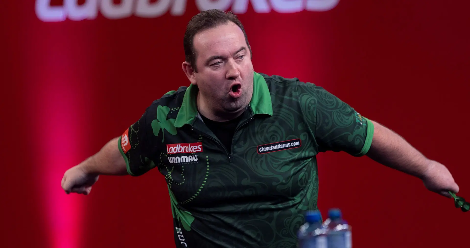 Dolan ten koste van Clayton naar negende PDC-titel