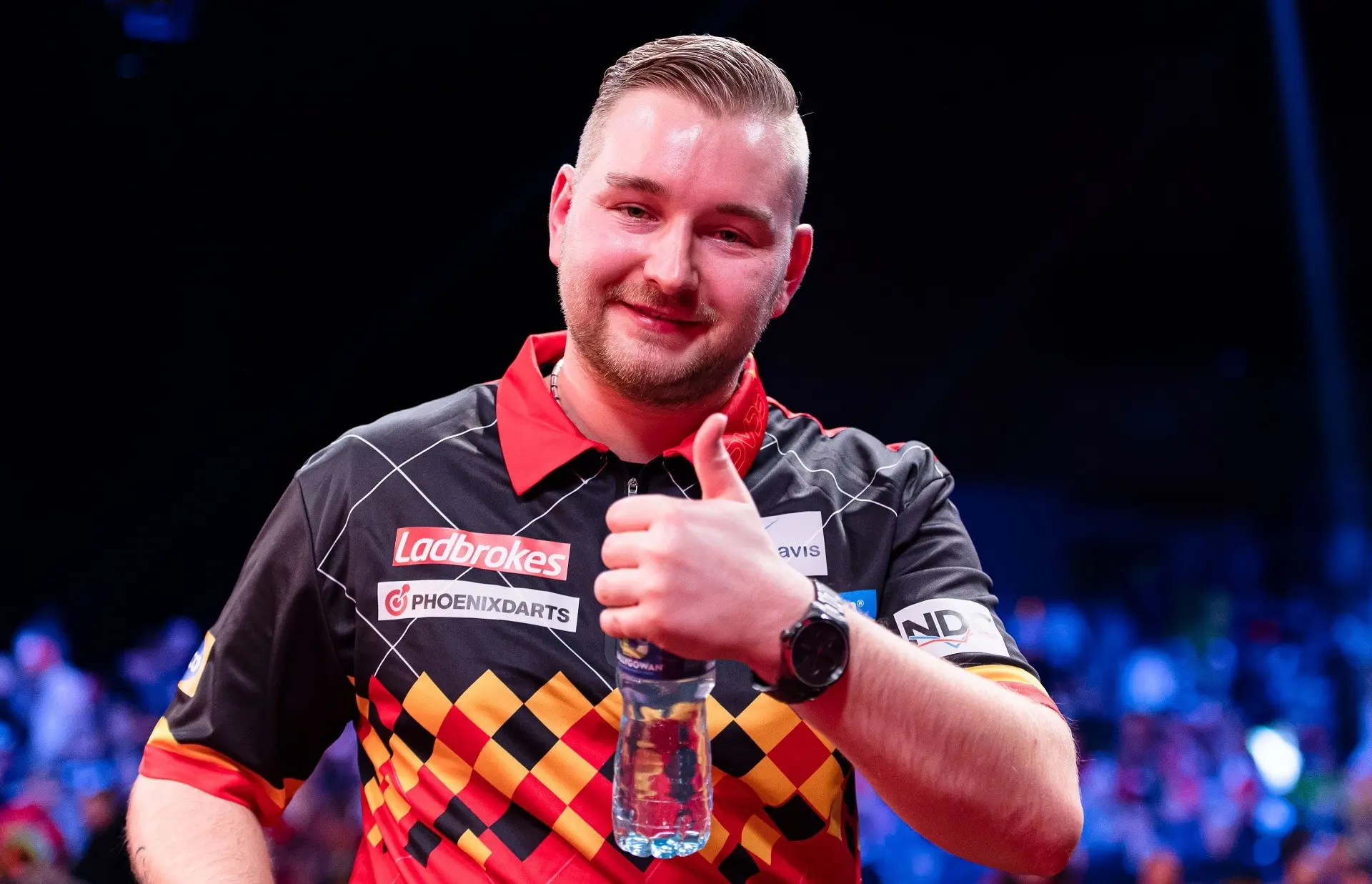 Van den Bergh pakt eindzege op Nordic Darts Masters