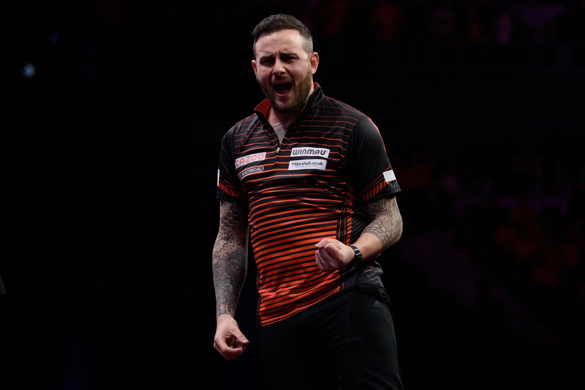 Cullen verovert weektitel in Londen en tikt Wright virtueel uit play-offs