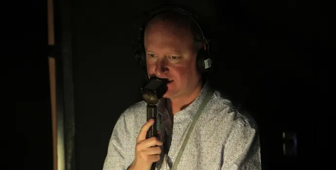 Dartscommentator Pearson (52)  plotseling overleden