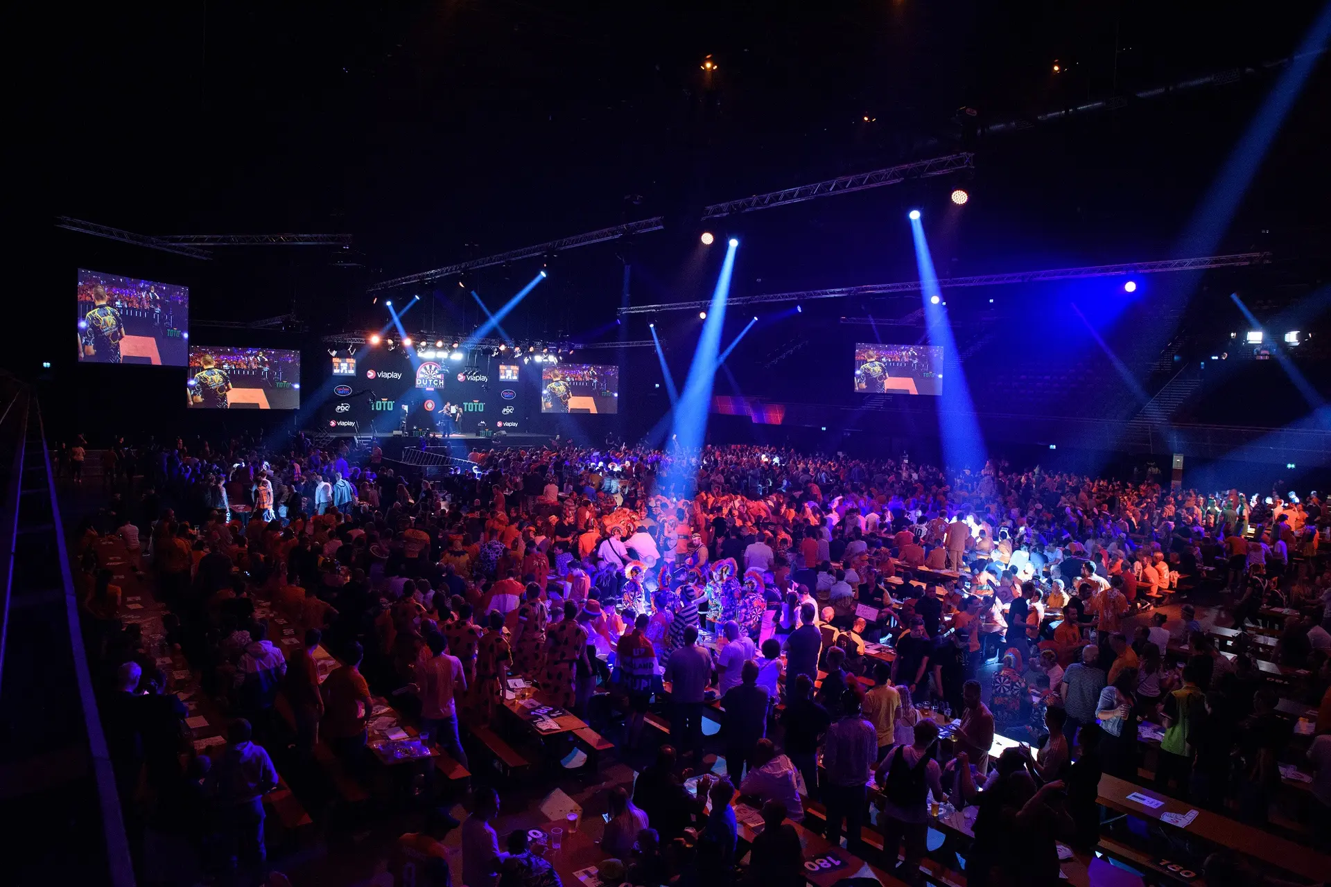 TV Gids Dutch Darts Masters 2025: Zo kijk je naar het World Series of Darts toernooi in Den Bosch