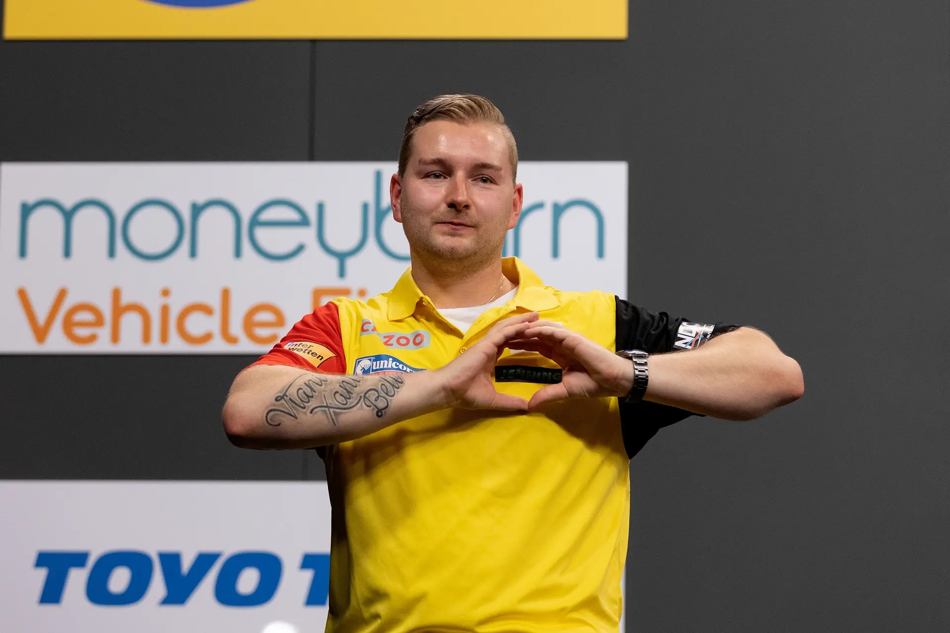 TV GIDS: Dit zijn de uitzendtijden van VTM 2 tijdens de World Cup of Darts 2023